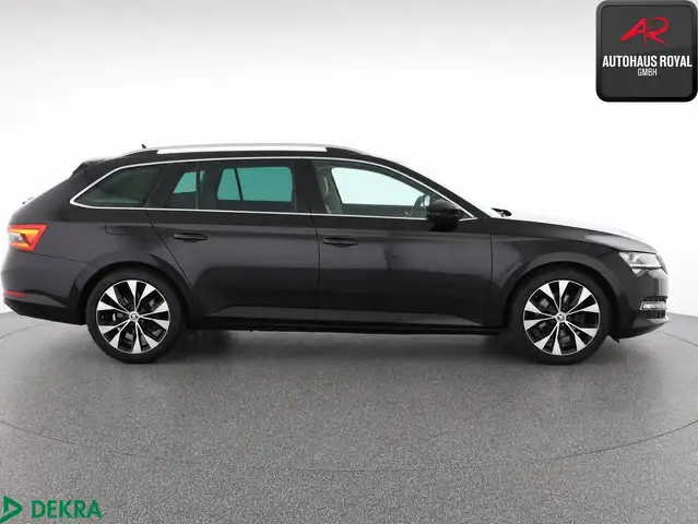 Skoda Superb view 6
