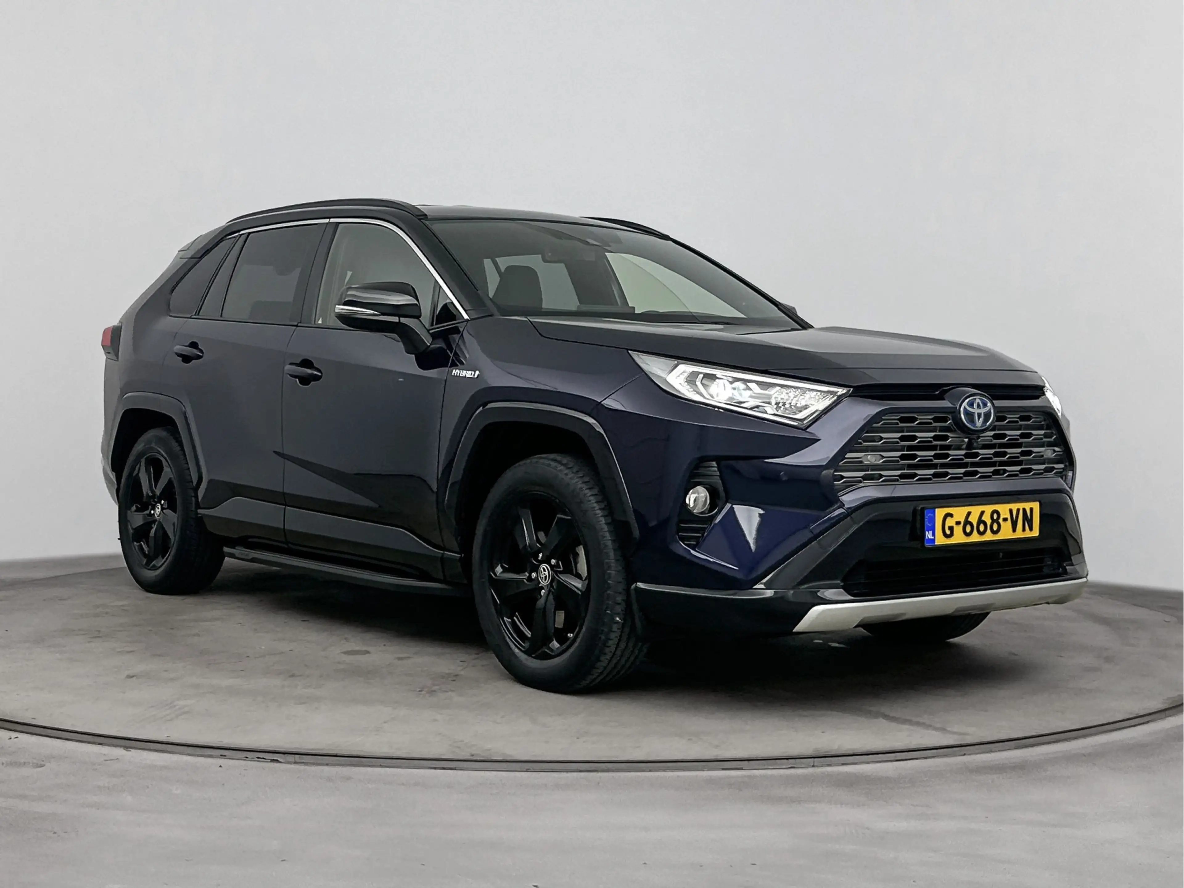 Toyota RAV 4 2.5 Hybrid AWD Bi-Tone Innovation Pack | Dealer On — photo 14