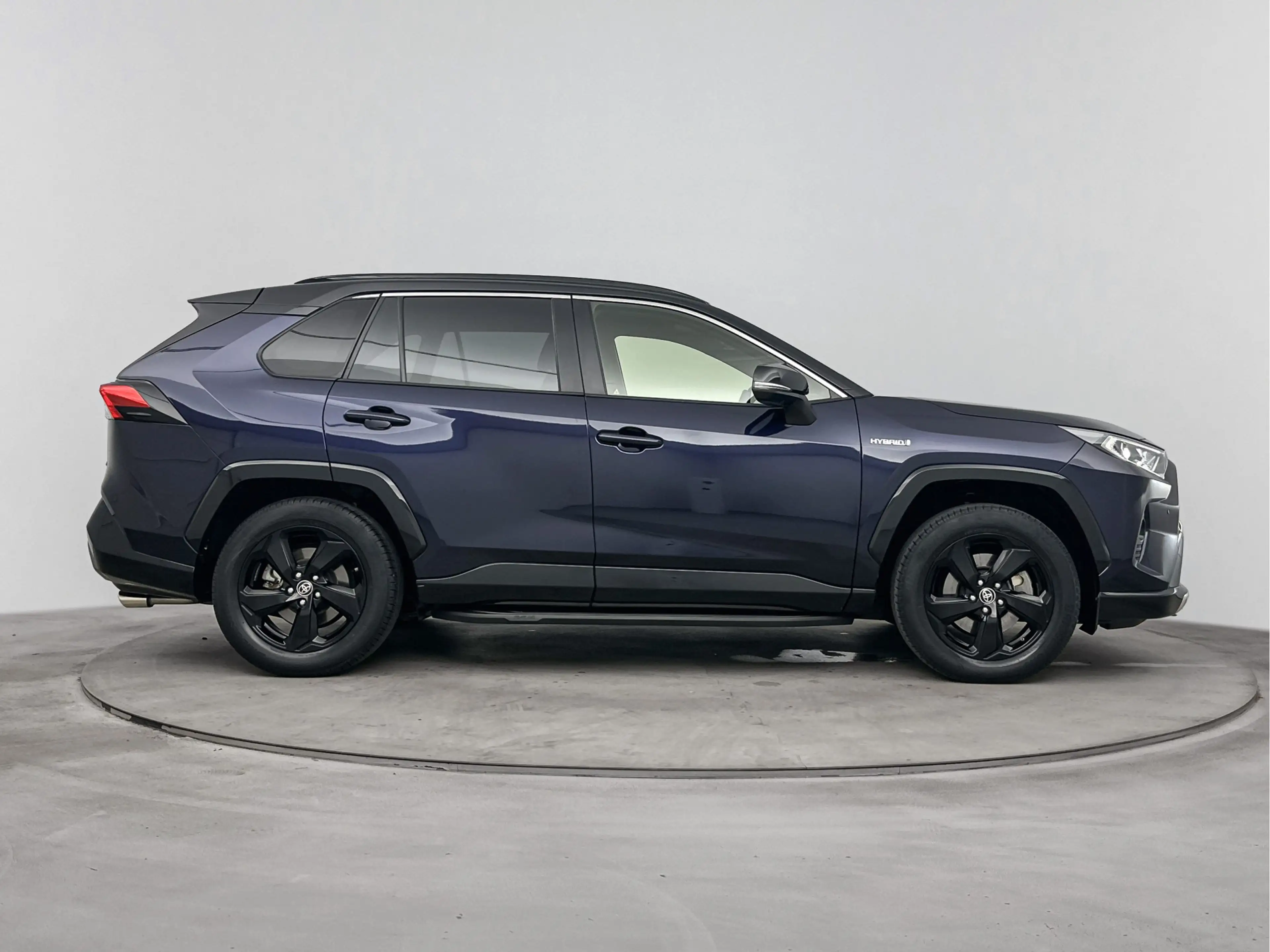 Toyota RAV 4 2.5 Hybrid AWD Bi-Tone Innovation Pack | Dealer On — photo 13