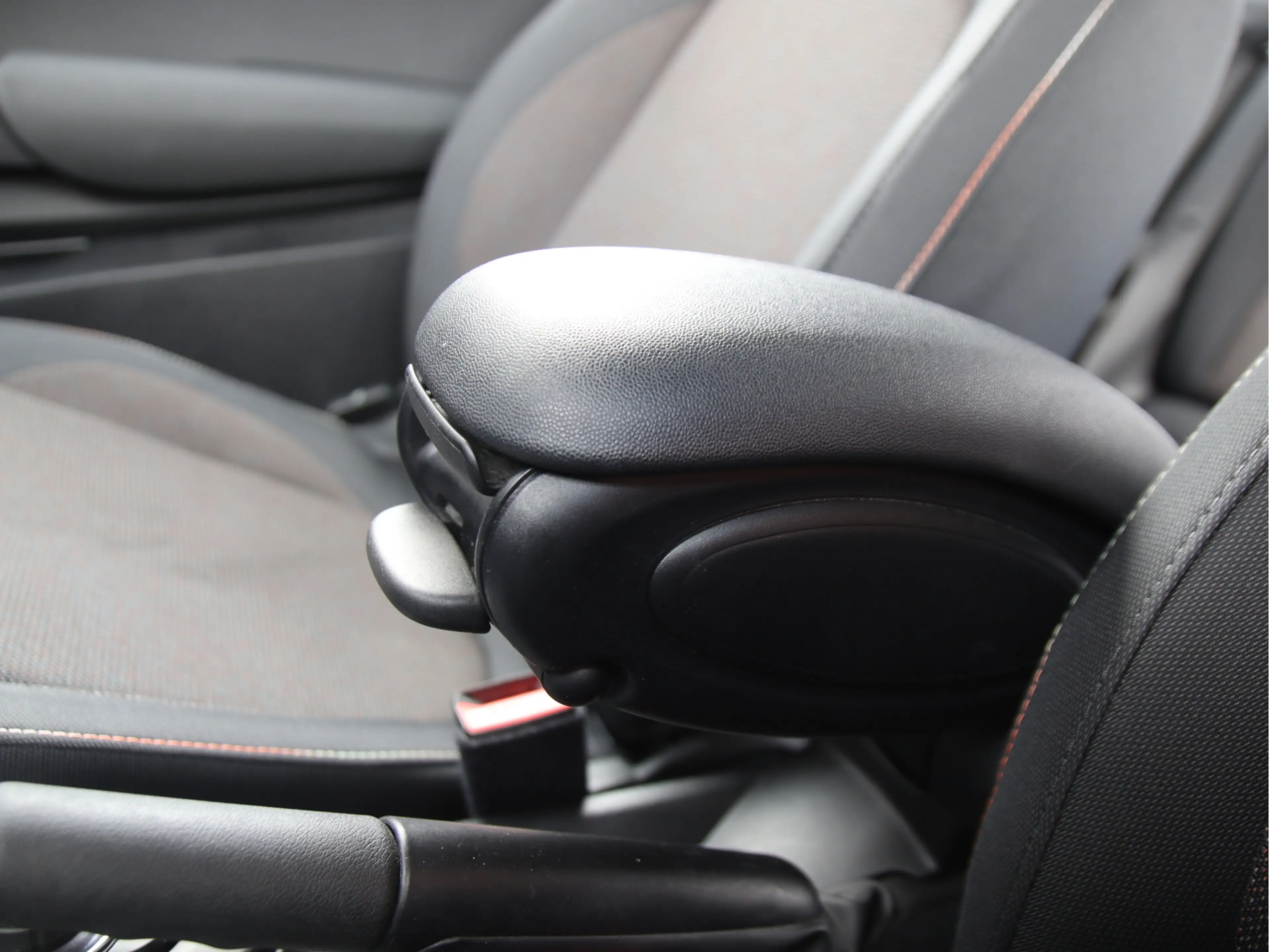 MINI One 3-Deurs 1.5 Essential Stoelvw, Camera, Carplay, Ma — photo 36