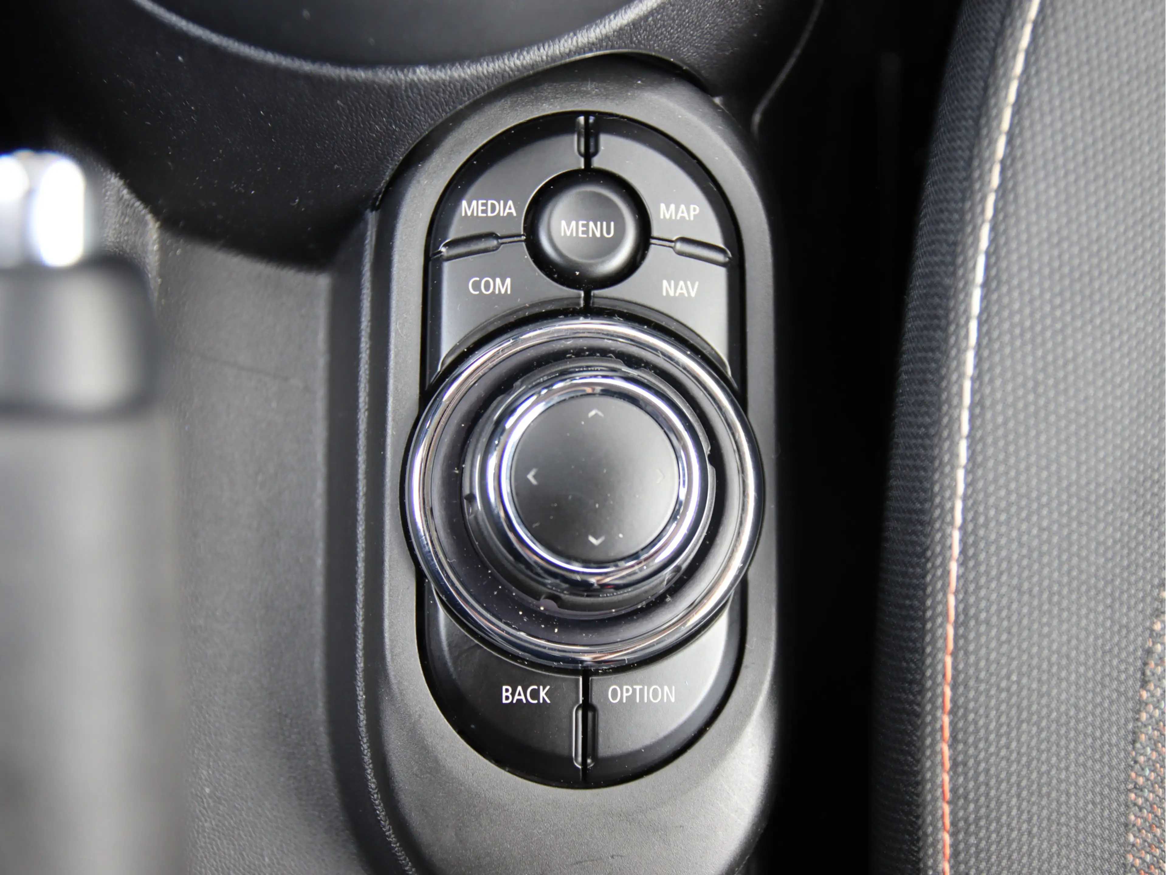 MINI One 3-Deurs 1.5 Essential Stoelvw, Camera, Carplay, Ma — photo 32