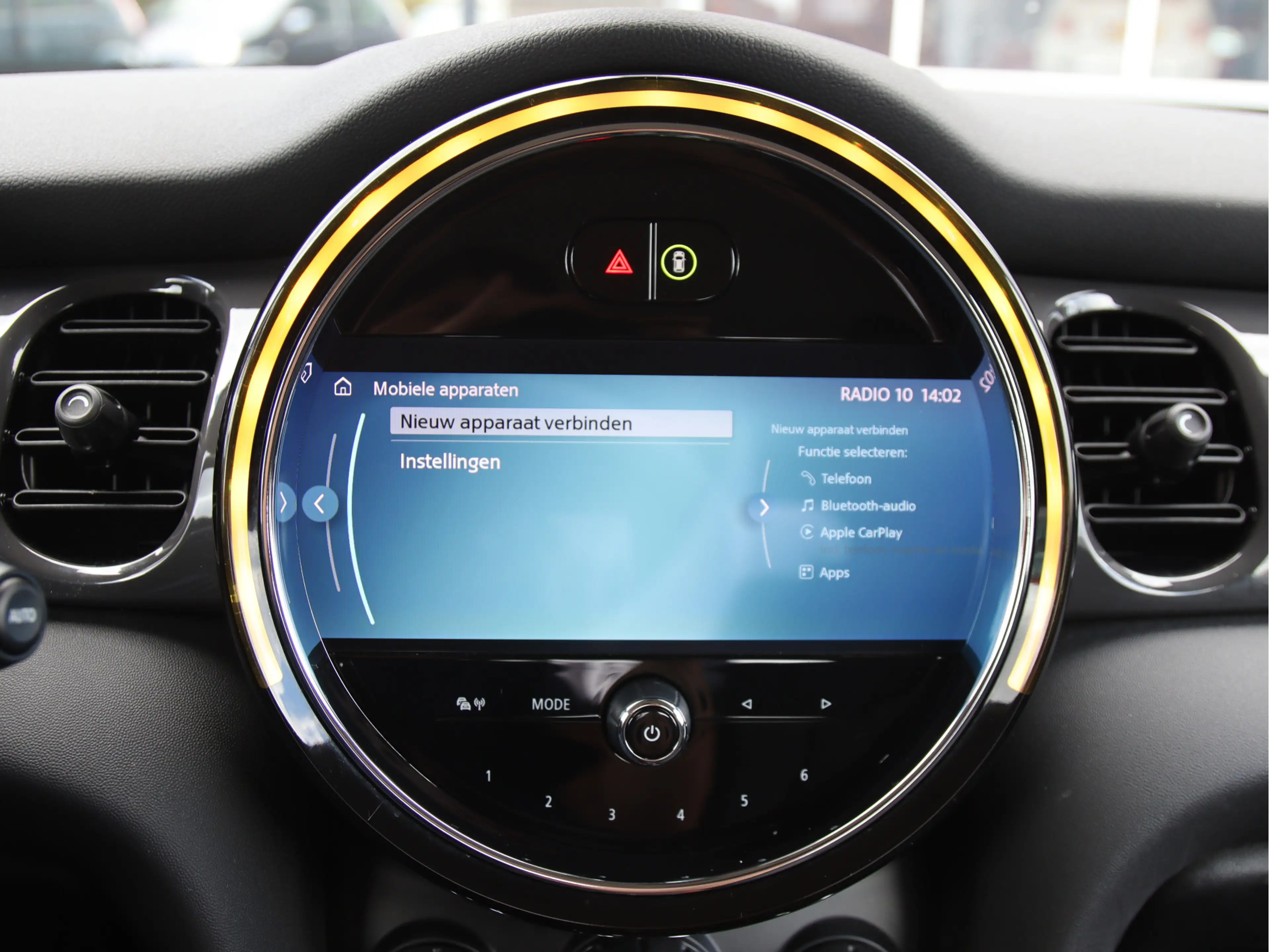 MINI One 3-Deurs 1.5 Essential Stoelvw, Camera, Carplay, Ma — photo 24