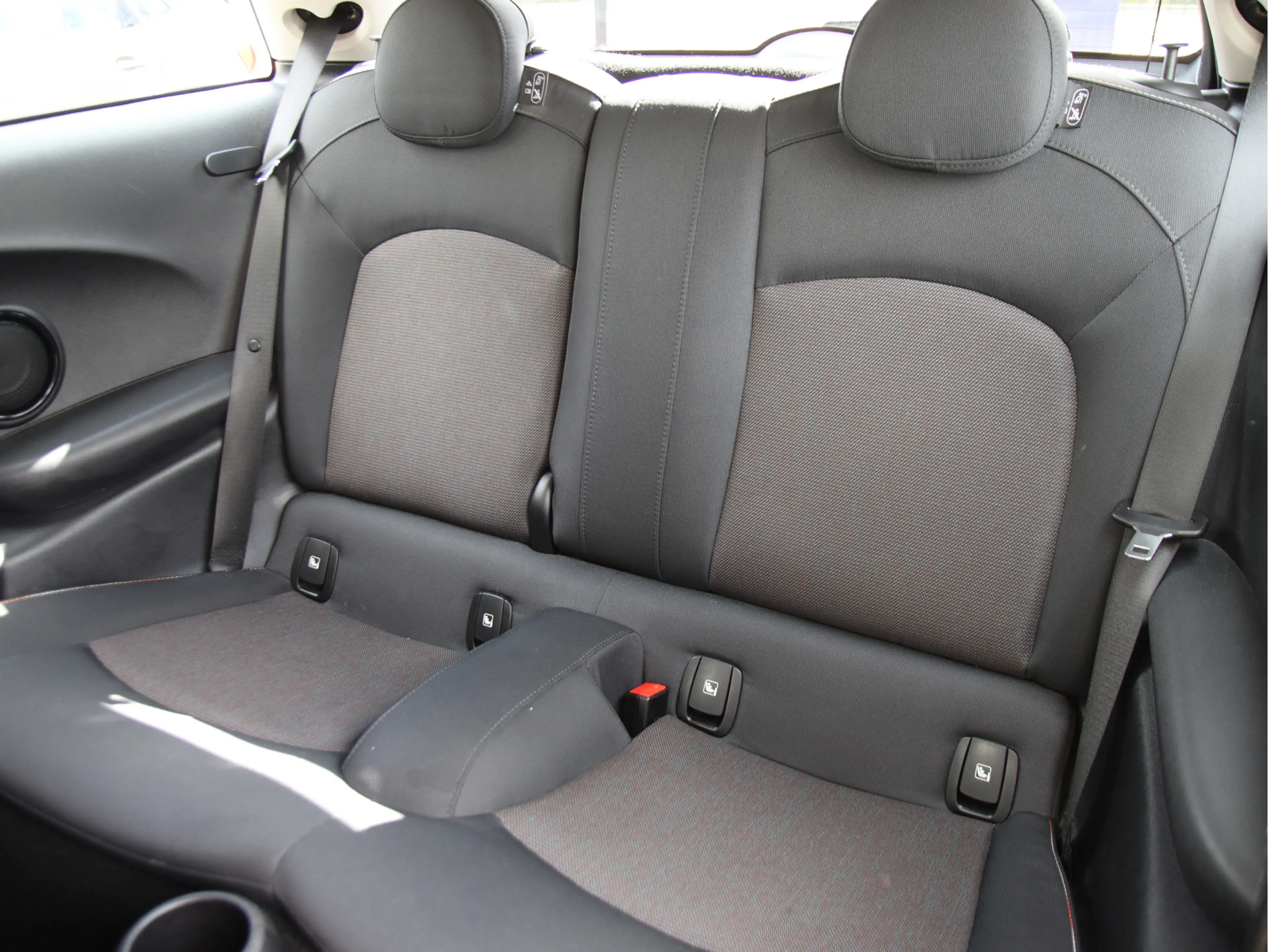 MINI One 3-Deurs 1.5 Essential Stoelvw, Camera, Carplay, Ma — photo 12