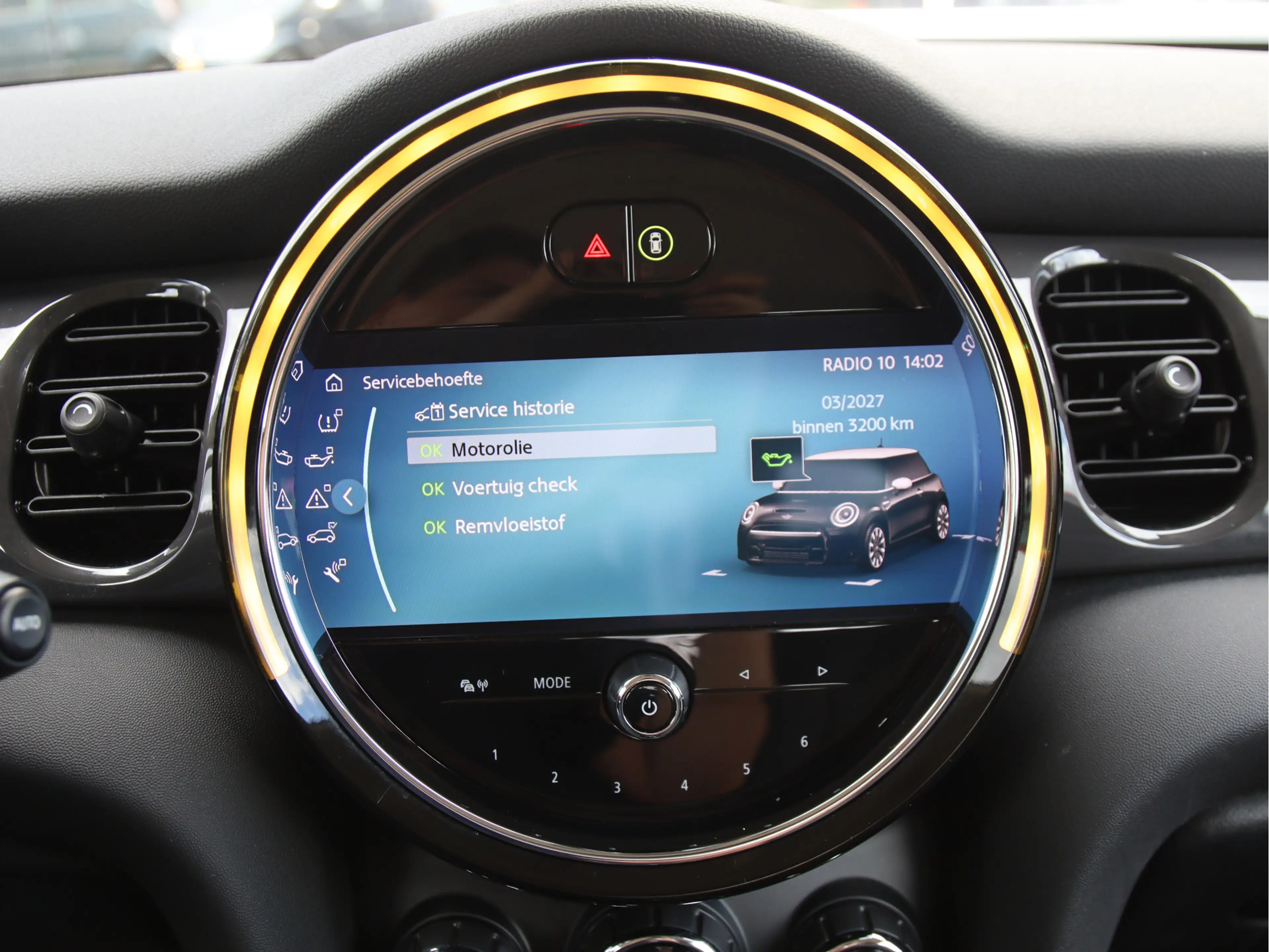 MINI One 3-Deurs 1.5 Essential Stoelvw, Camera, Carplay, Ma — photo 25