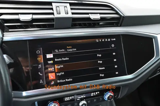 Audi Q3 view 27
