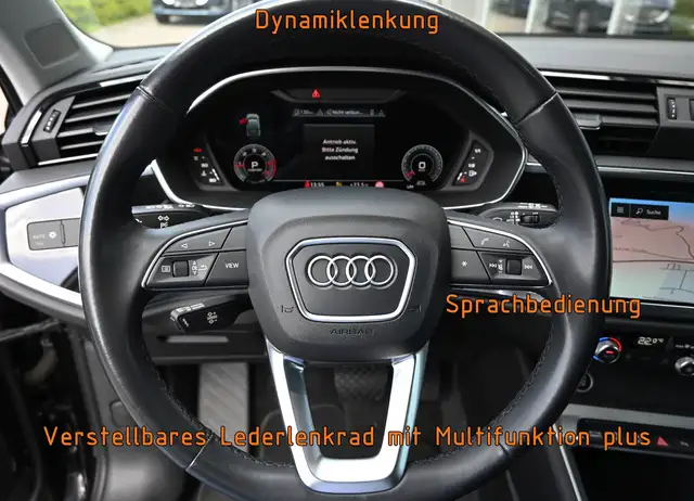 Audi Q3 view 16