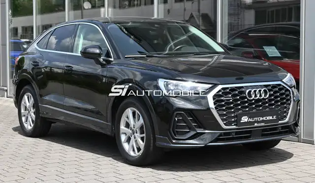 Audi Q3 view 7