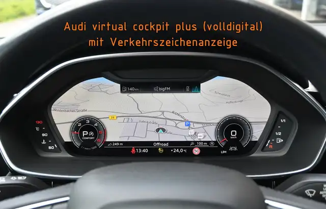 Audi Q3 view 20