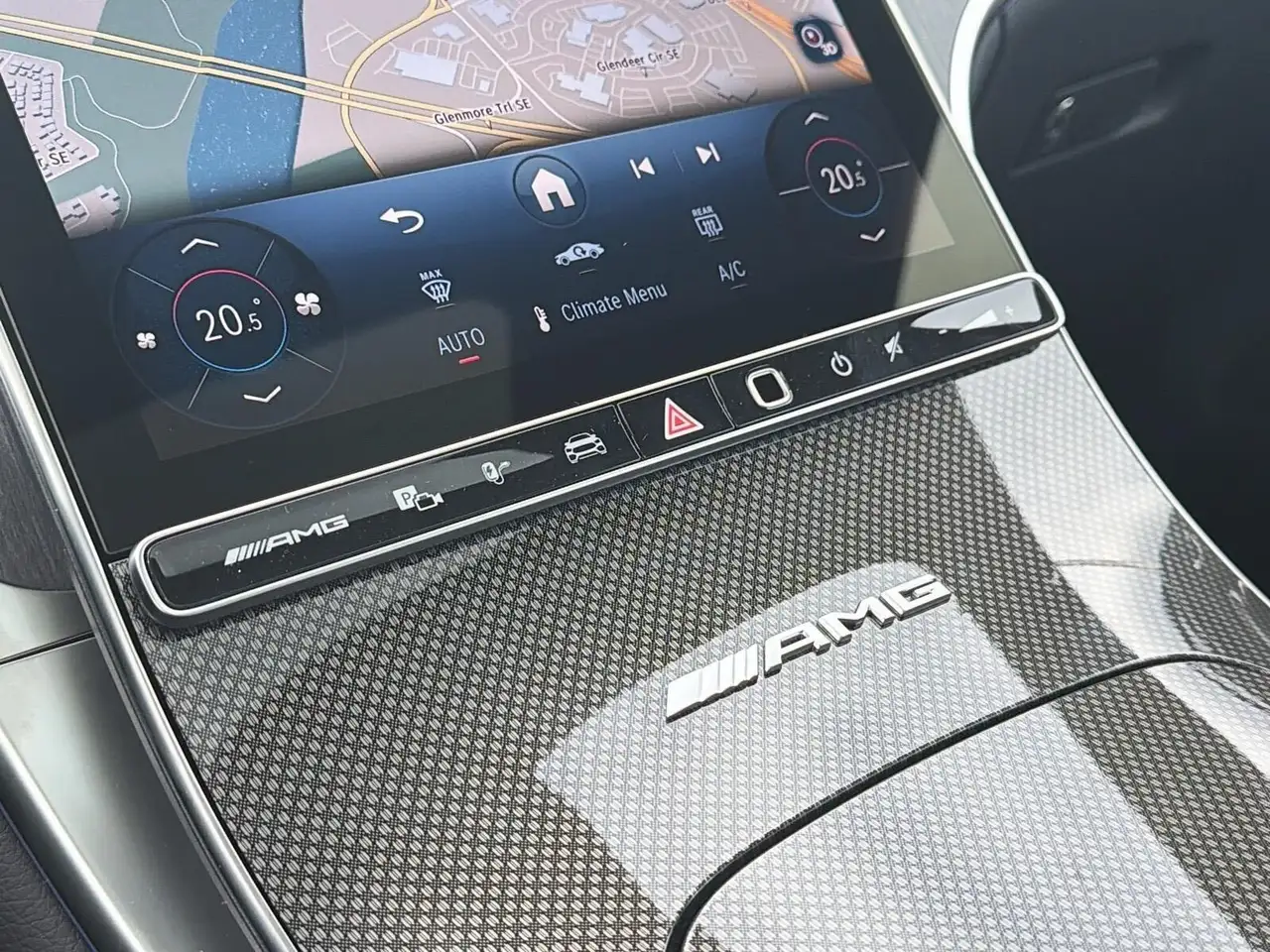 Mercedes-Benz GLC снимка Mercedes-Benz GLC