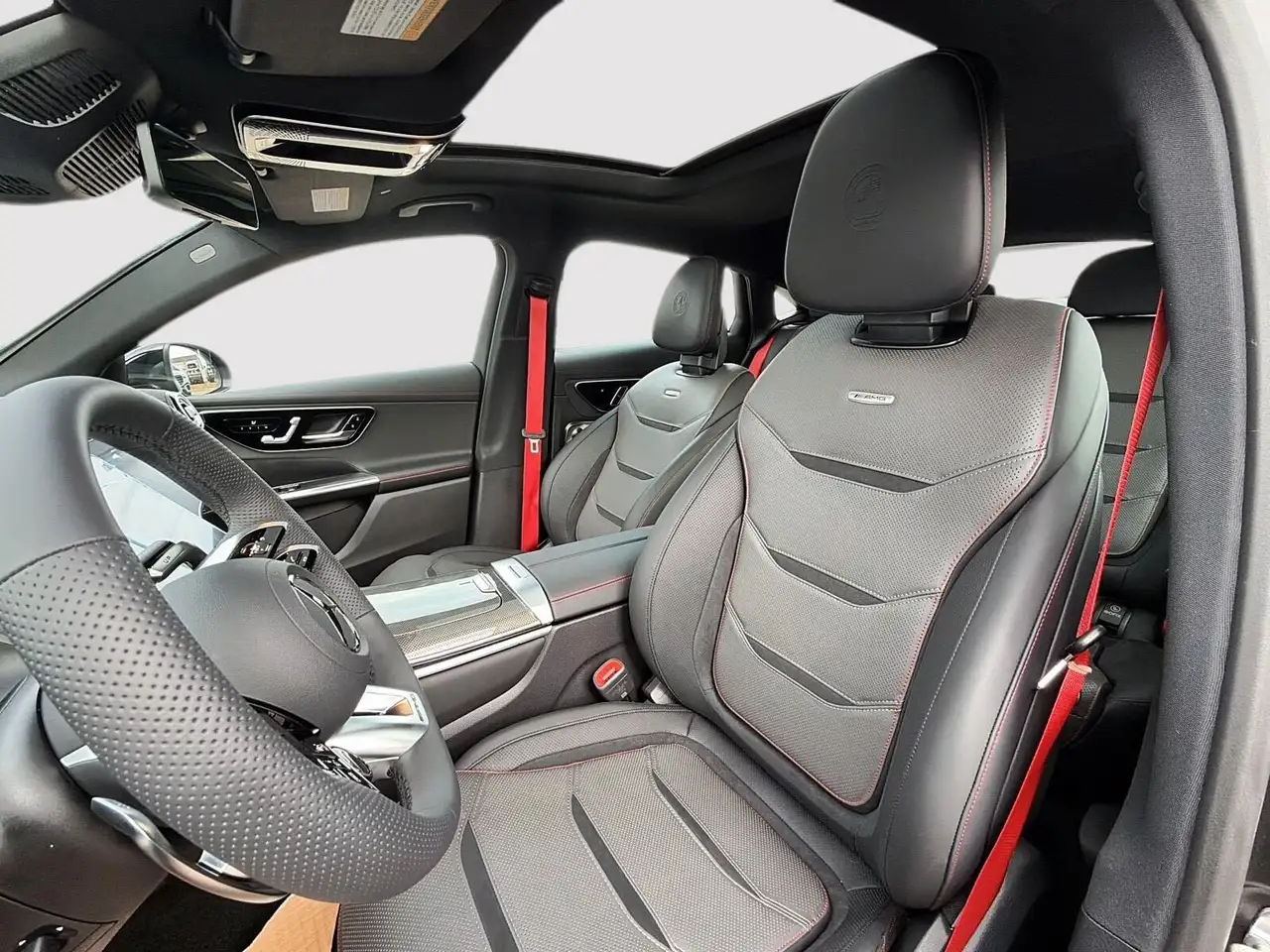 Mercedes-Benz GLC снимка Mercedes-Benz GLC