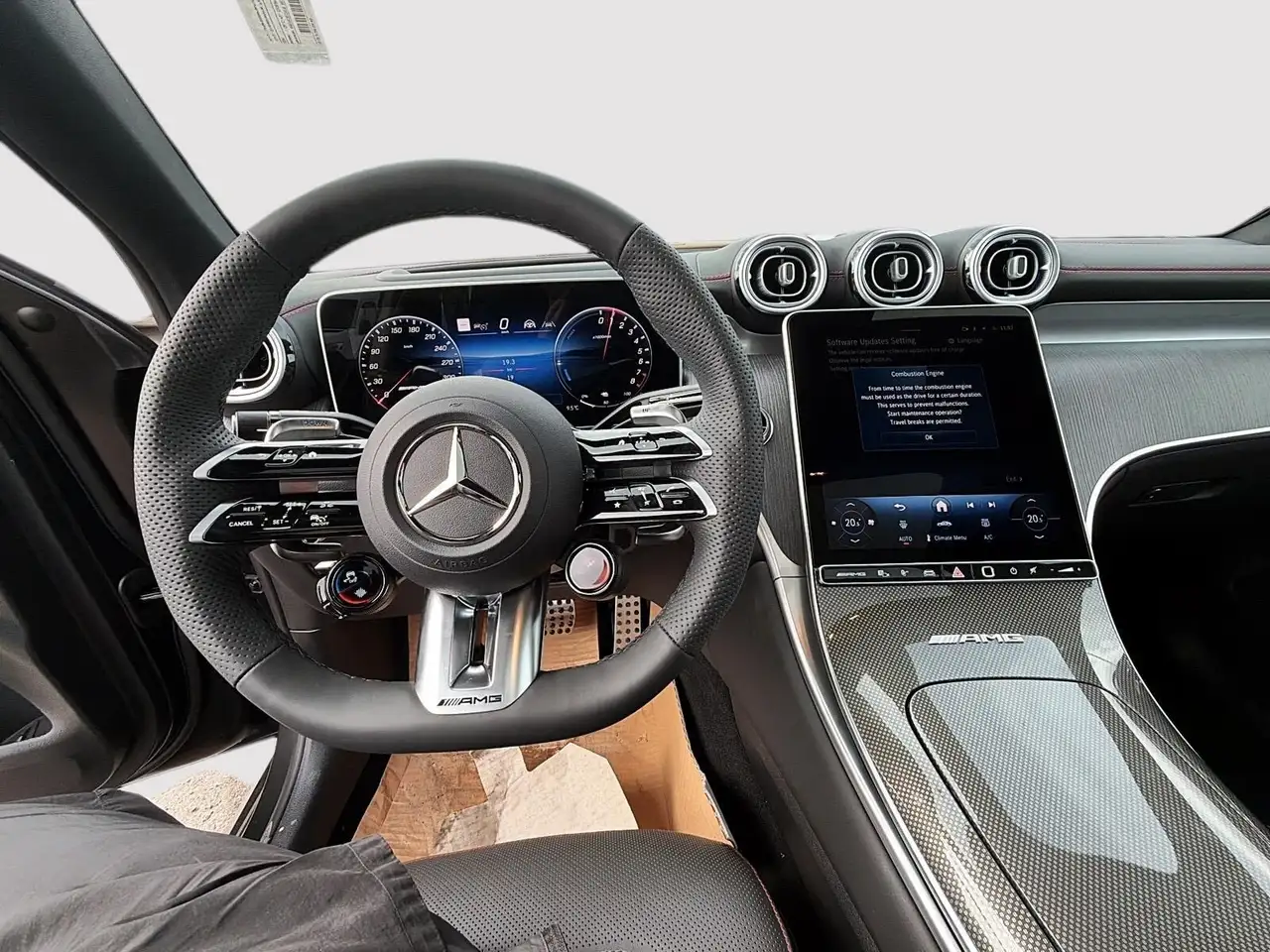 Mercedes-Benz GLC снимка Mercedes-Benz GLC