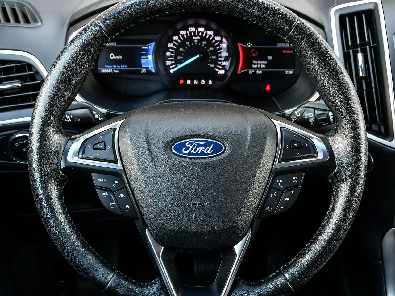Ford Edge снимка Ford Edge