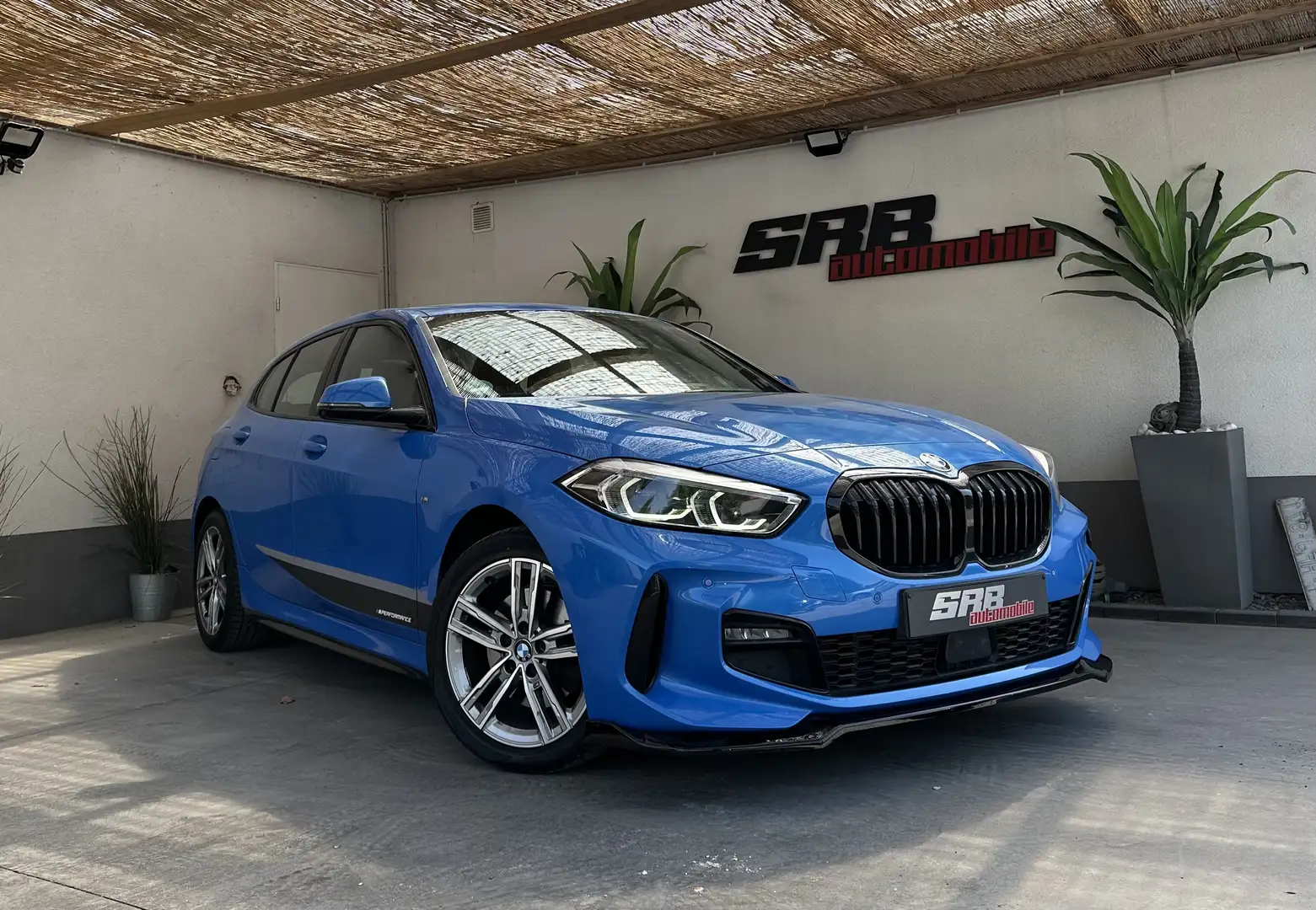 BMW 118 BMW 118iA Pack M - 1