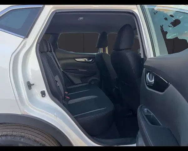 Nissan Qashqai view 19