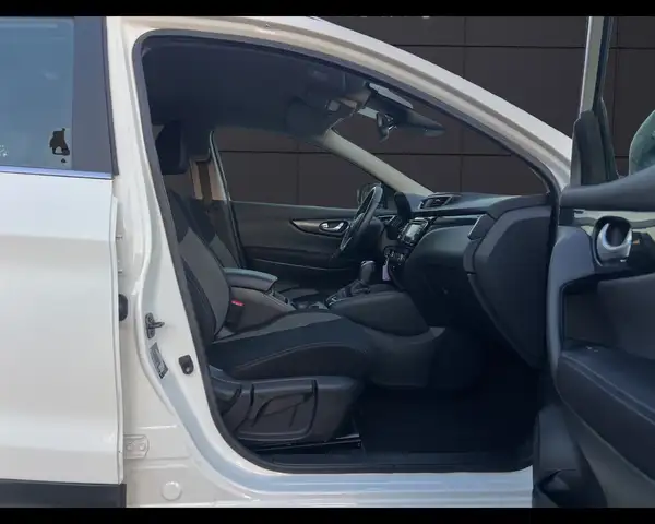 Nissan Qashqai view 17