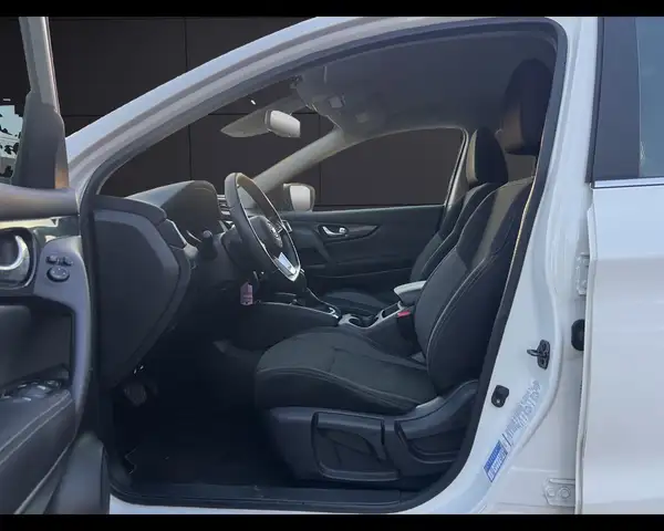 Nissan Qashqai view 9