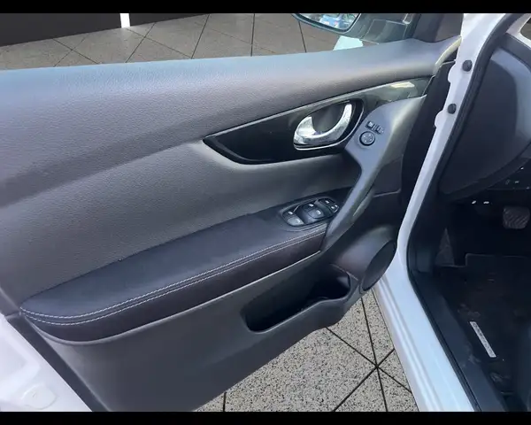 Nissan Qashqai view 15