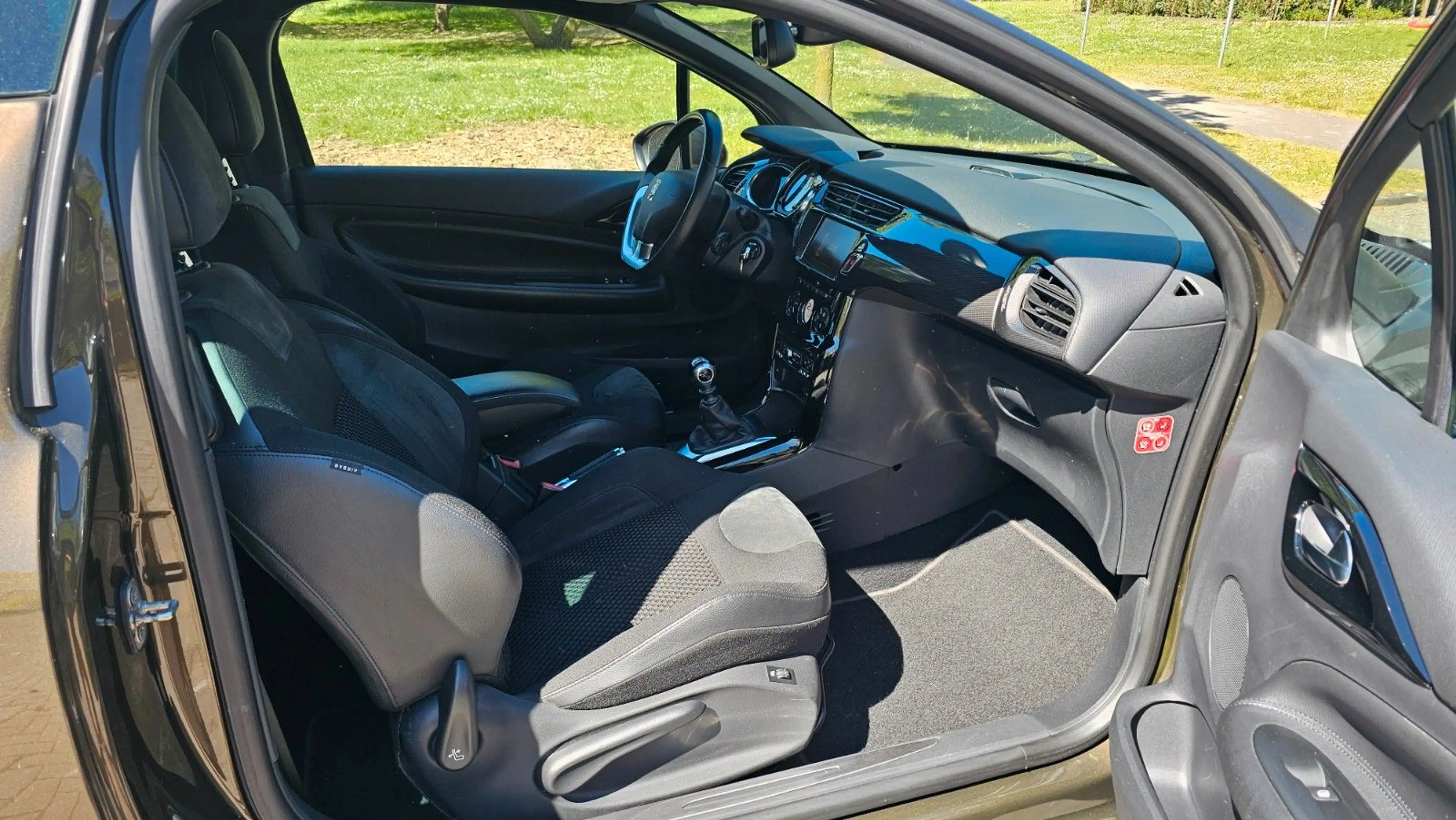 Citroen DS3 Cabrio SportChic,Klima,Sitzheizung — photo 10