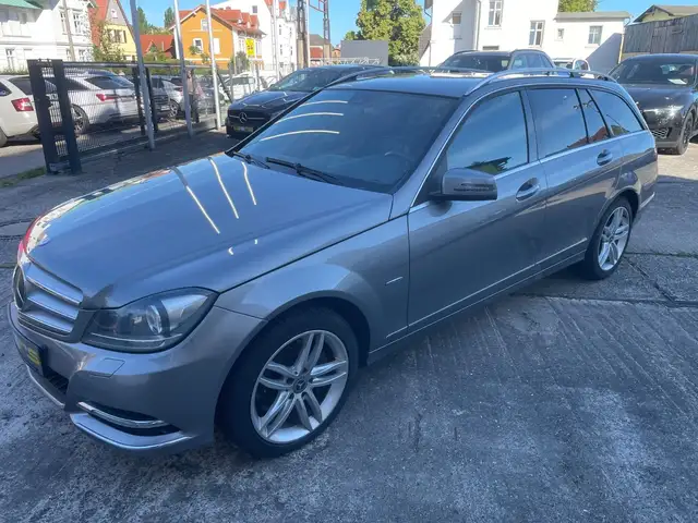 Mercedes-Benz C 300 T CDI BlueEfficiency 4Matic HK / ILS / AHK
