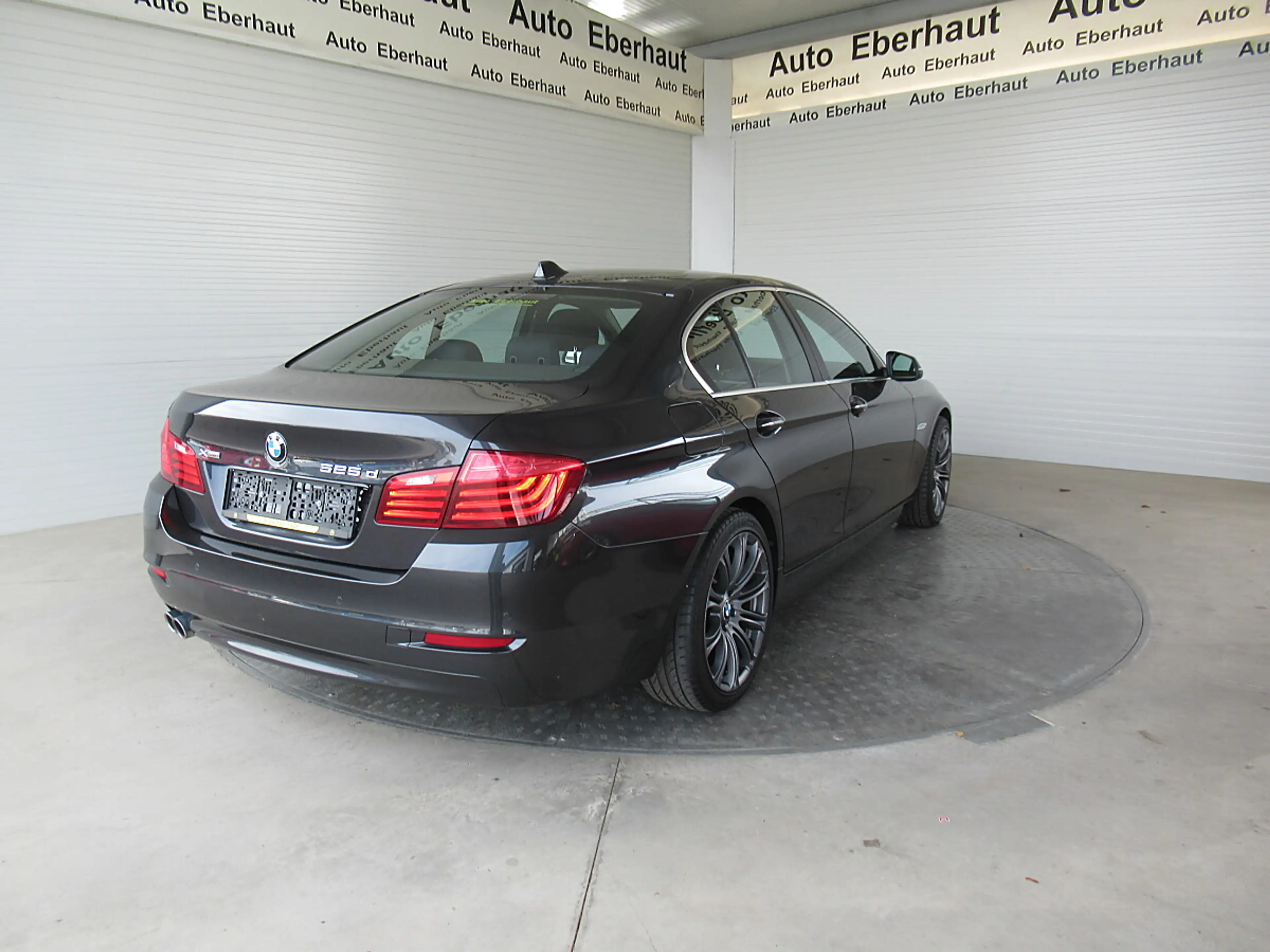 BMW 525 d xDrive Österreich-Paket Aut. *Xenon *Navi *Sp... — photo 5