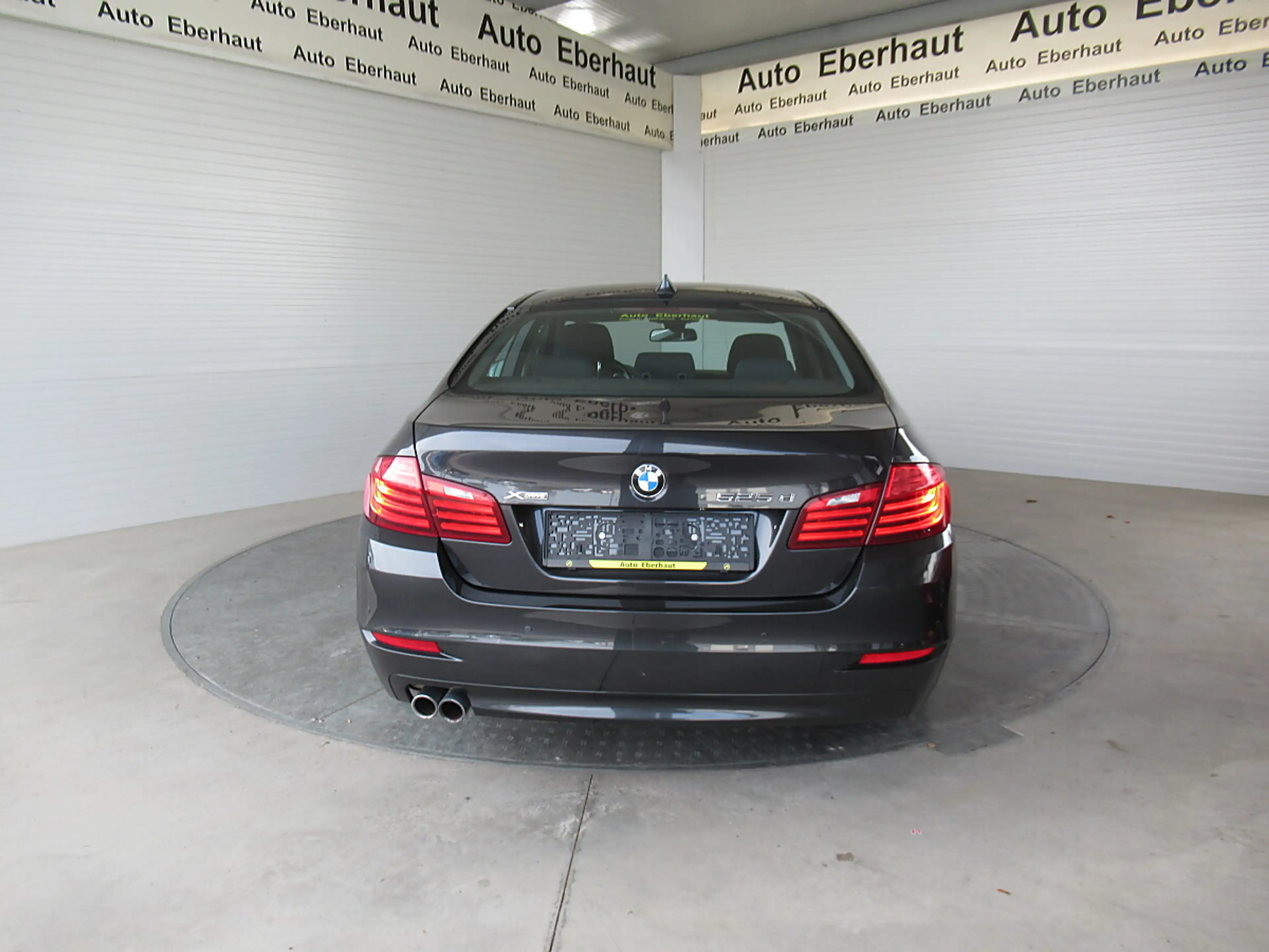 BMW 525 d xDrive Österreich-Paket Aut. *Xenon *Navi *Sp... — photo 4