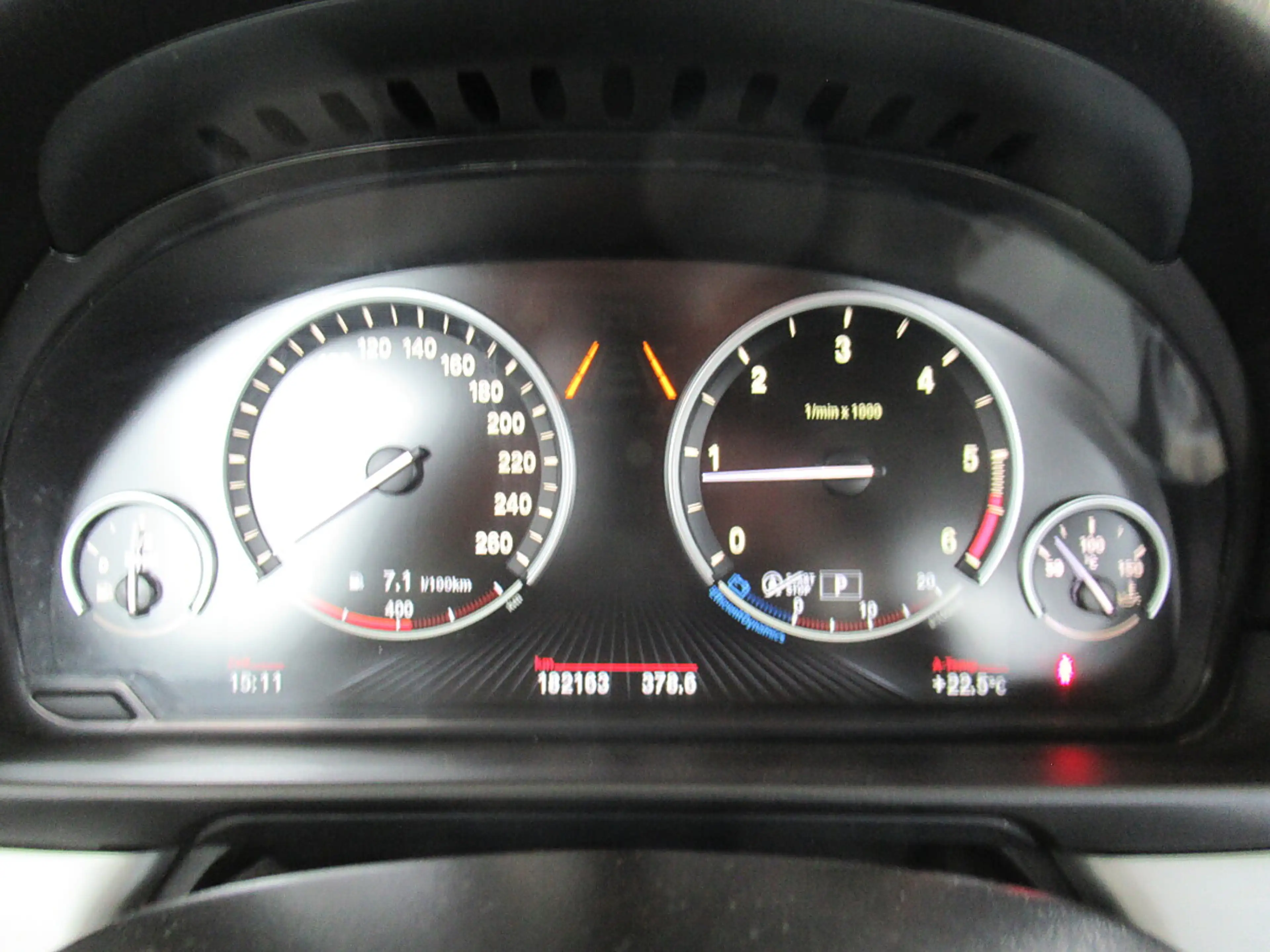 BMW 525 d xDrive Österreich-Paket Aut. *Xenon *Navi *Sp... — photo 15