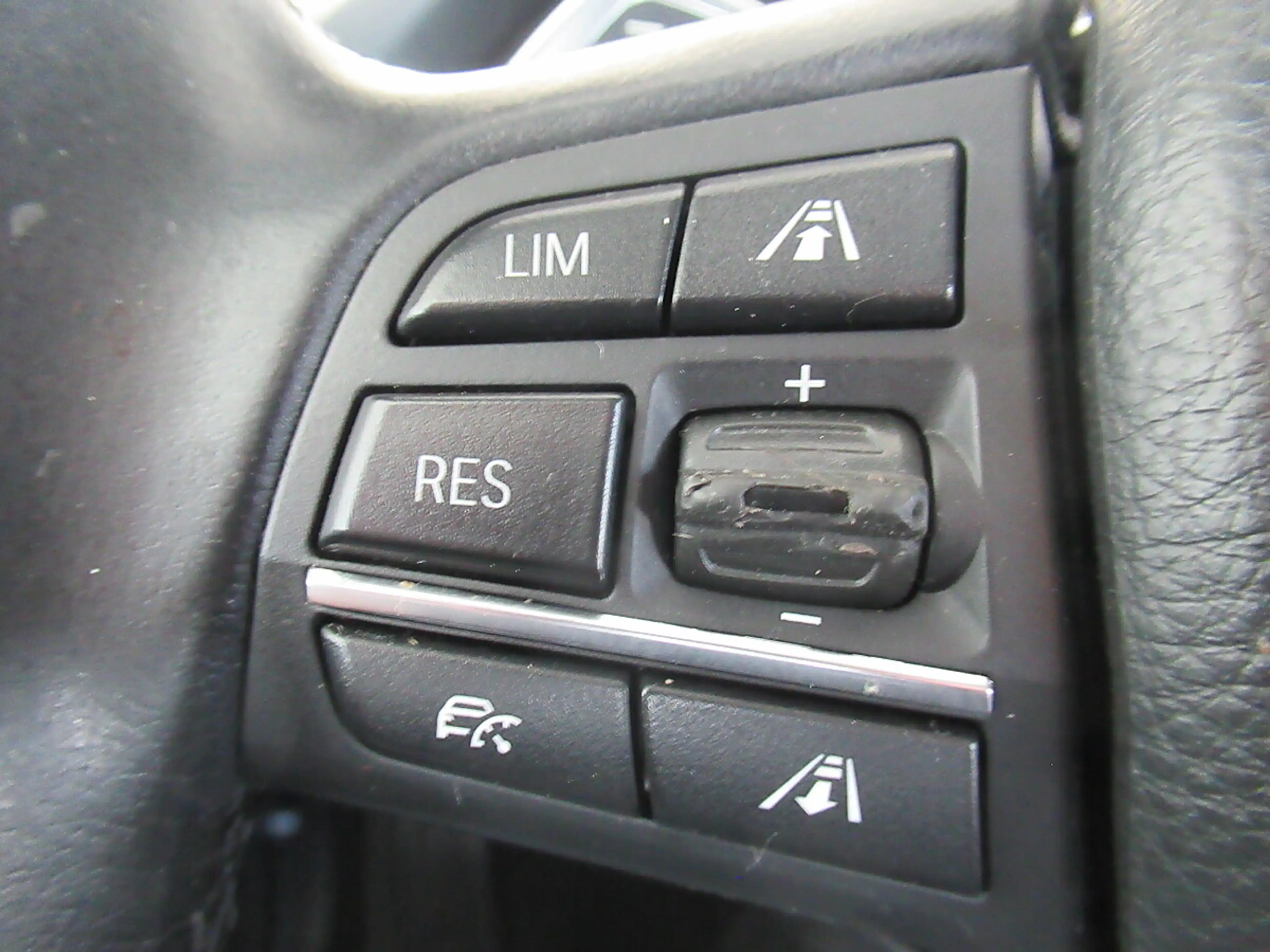 BMW 525 d xDrive Österreich-Paket Aut. *Xenon *Navi *Sp... — photo 13