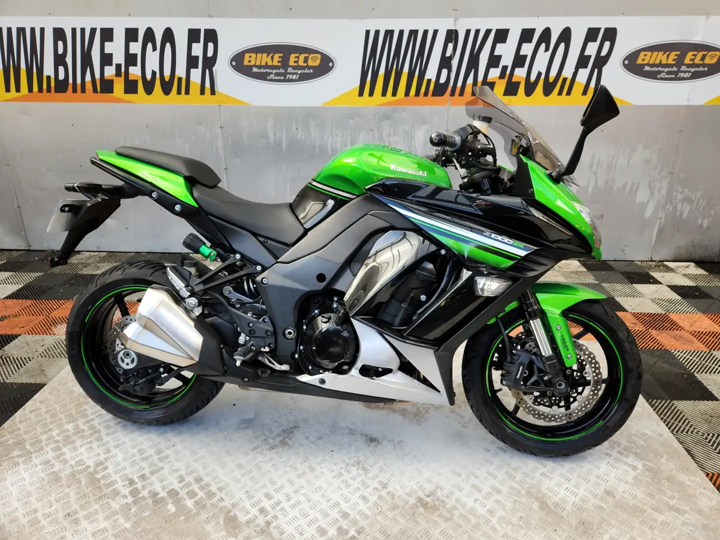 Kawasaki Z1000 SX Vert - 1