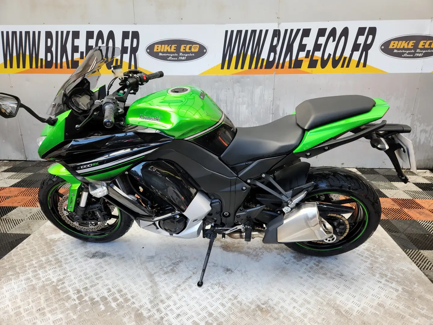 Kawasaki Z1000 SX Vert - 2