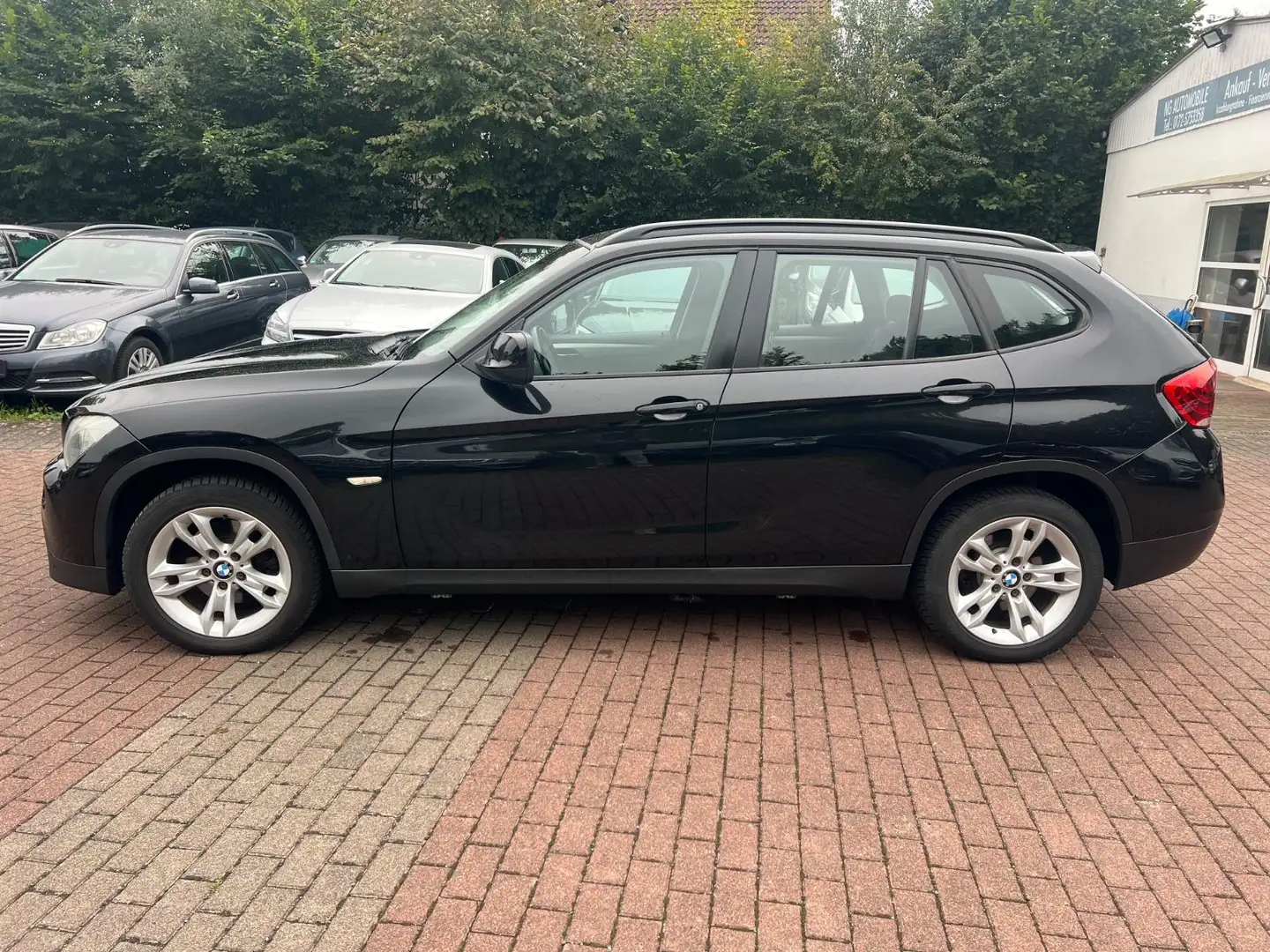 BMW X1 Baureihe X1 18 d xDrive Bi-Xenon Noir - 2