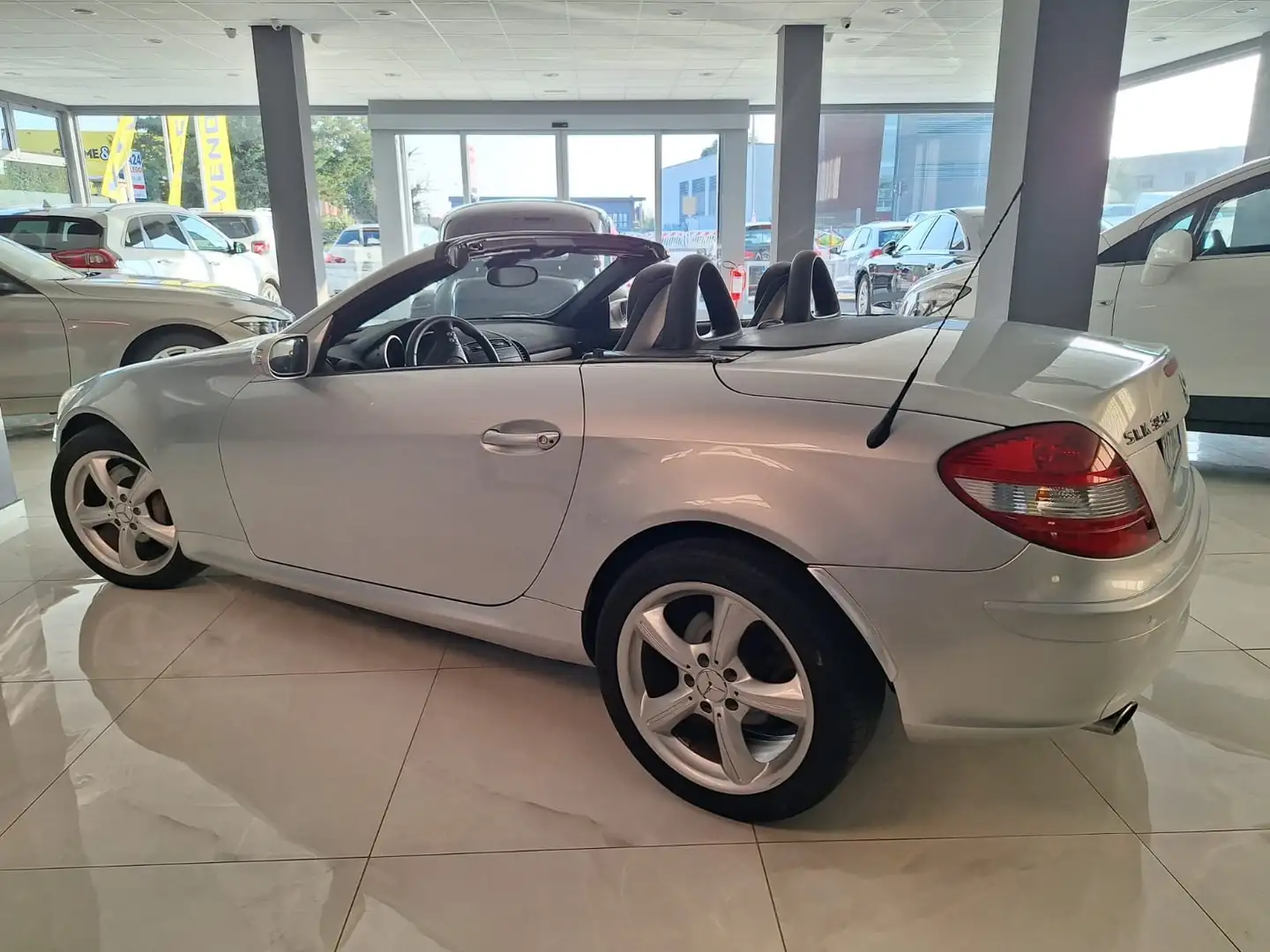 Mercedes-Benz SLK 350 V6 DA VETRINA Argento - 2