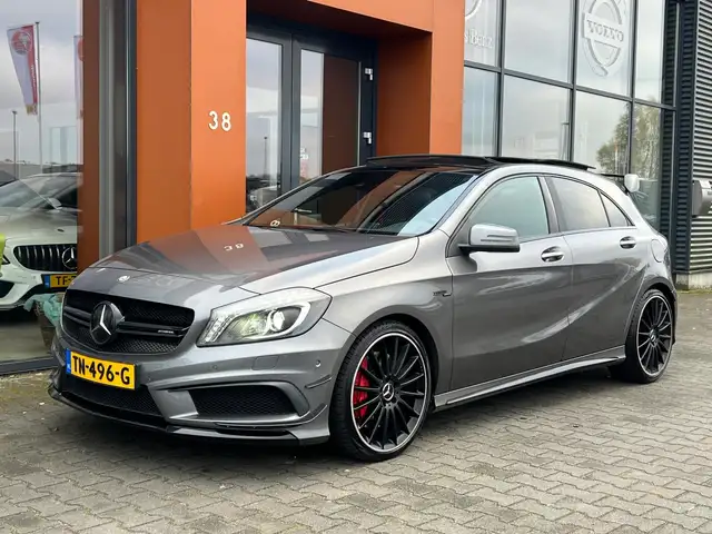 Mercedes-Benz A 45 AMG 4MATIC|Pano|Harman/Kardon|Leer