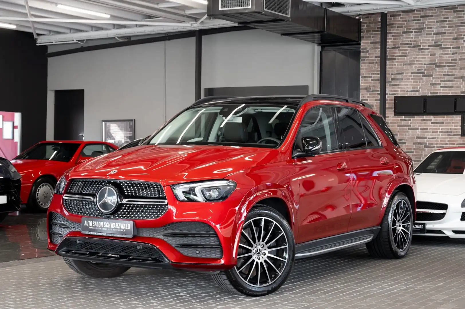 Mercedes-Benz GLE 450 4Matic|AMG-LINE|BURMESTER|PANO|7-SITZER Rot - 1