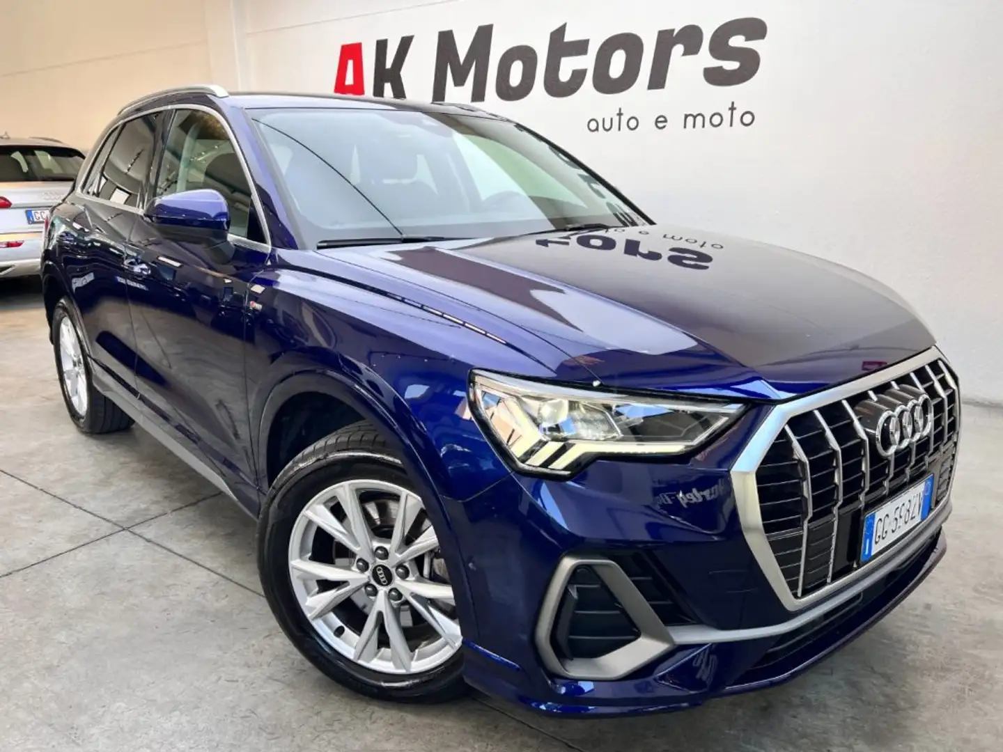 Audi Q3 45 TFSI e S tronic S line edition Azul - 1