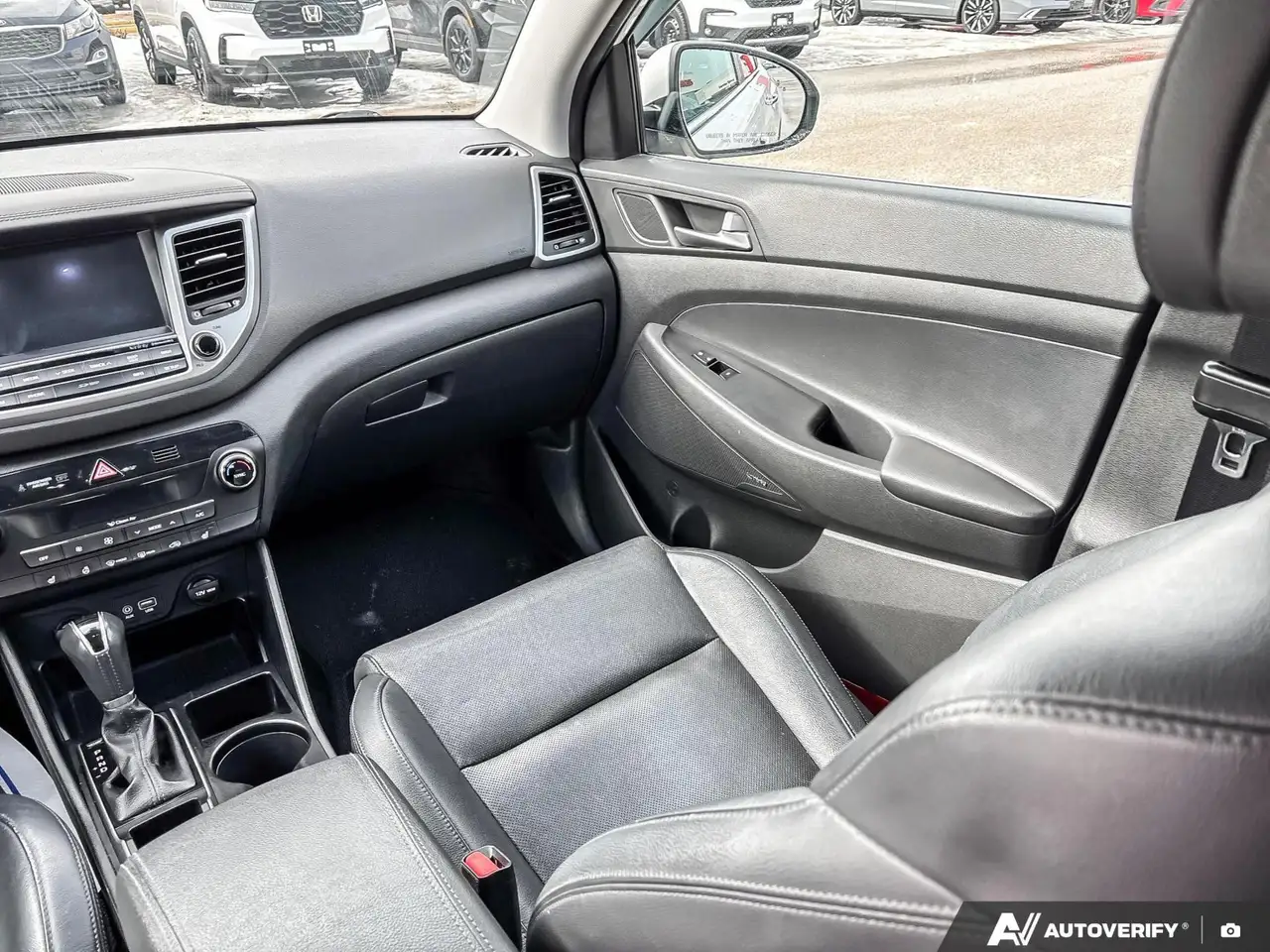 Hyundai TUCSON photo Hyundai TUCSON