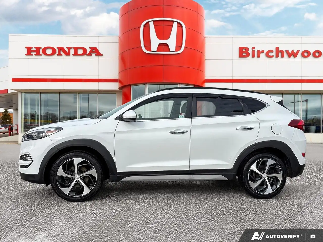 Hyundai TUCSON photo Hyundai TUCSON