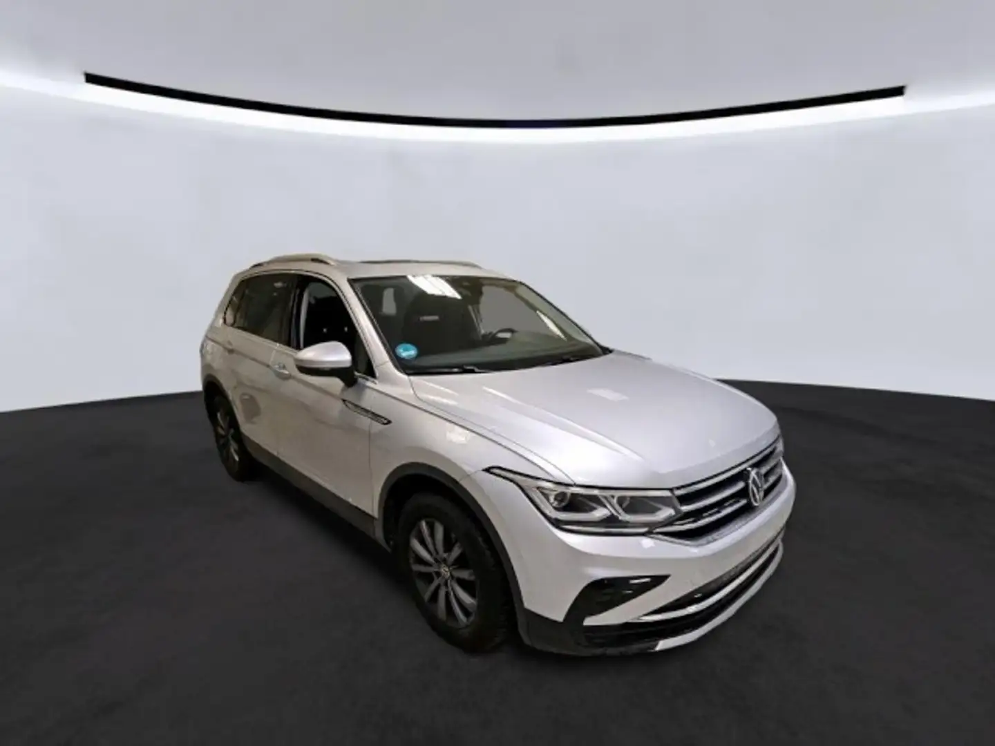 Volkswagen Tiguan 2.0 TDI DSG Elegance Klima Navi Einparkhilfe Silber - 2