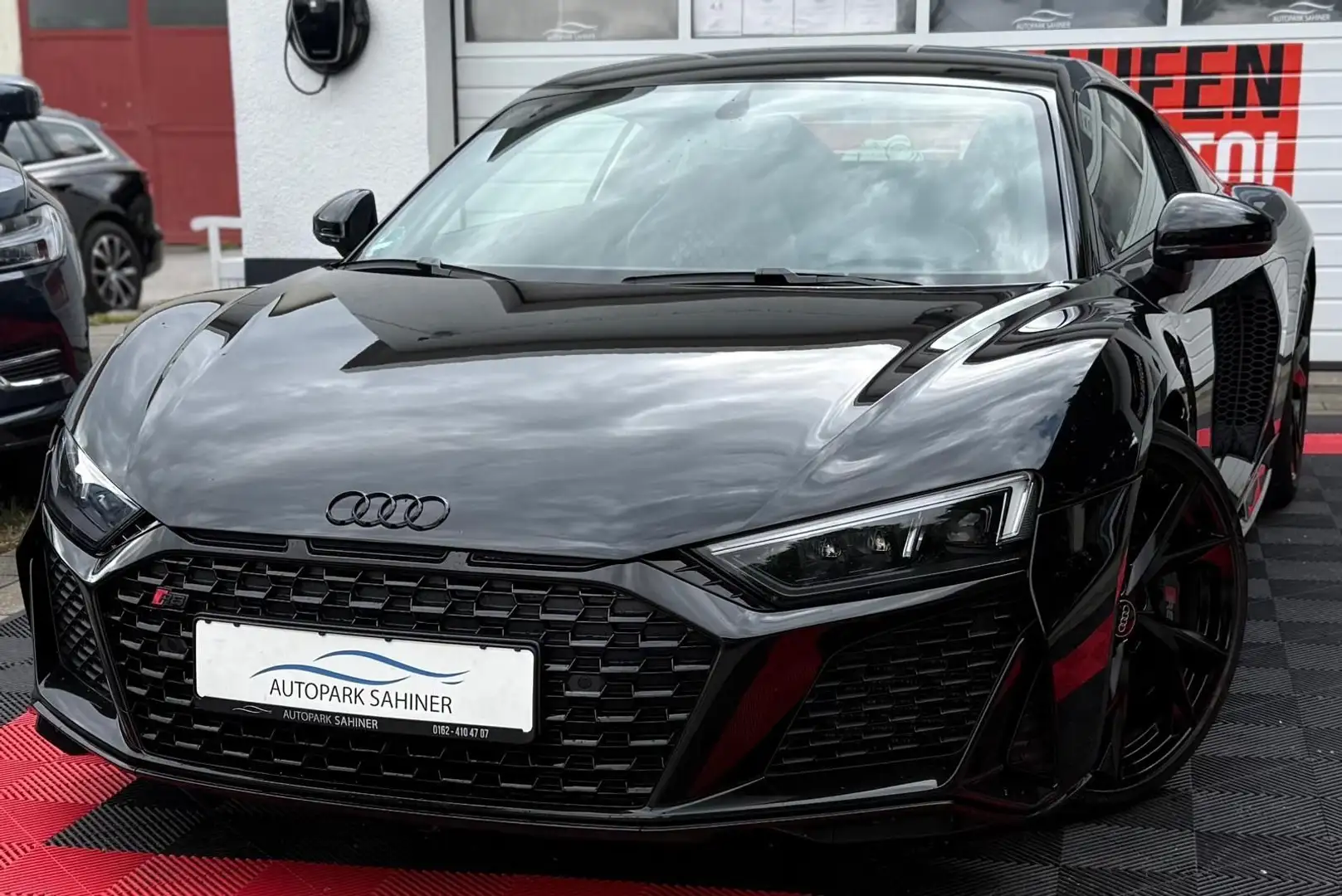 Audi R8 Coupe 5.2 FSI RWD performance Schwarz - 1