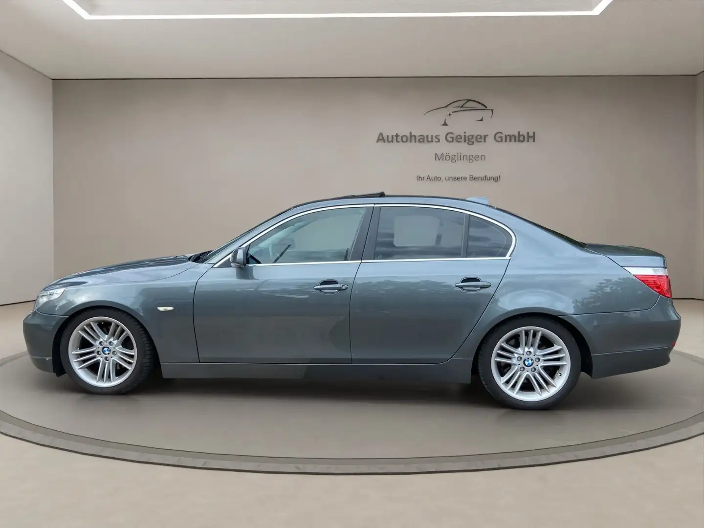 BMW 530 i Vollausstattung*Leder*8-Fach*Xenon*Memositz Grau - 2