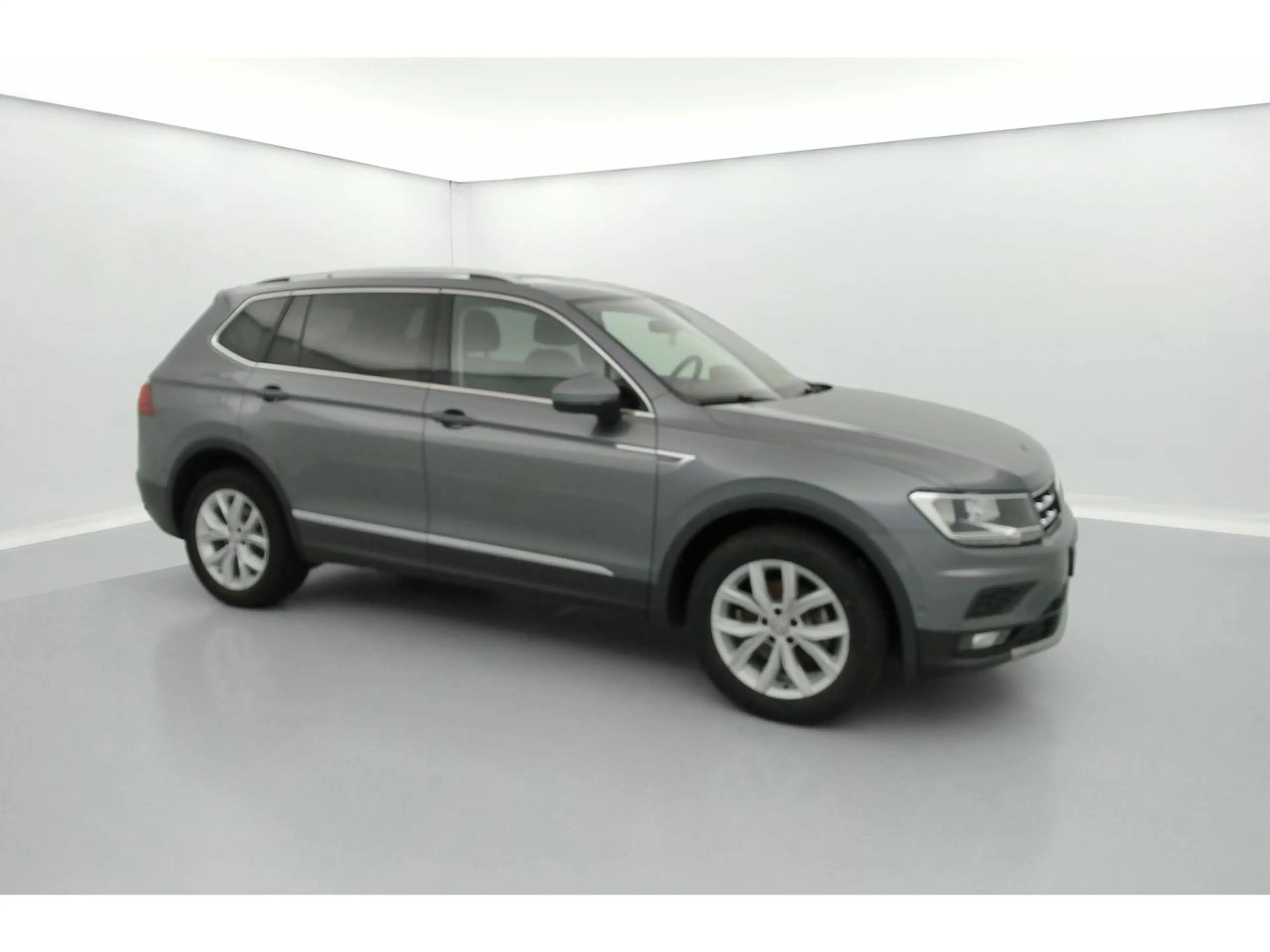 Volkswagen Tiguan Allspace Comfortline 2.0 TDI SCR 110 kW (150 pk) DSG — photo 6