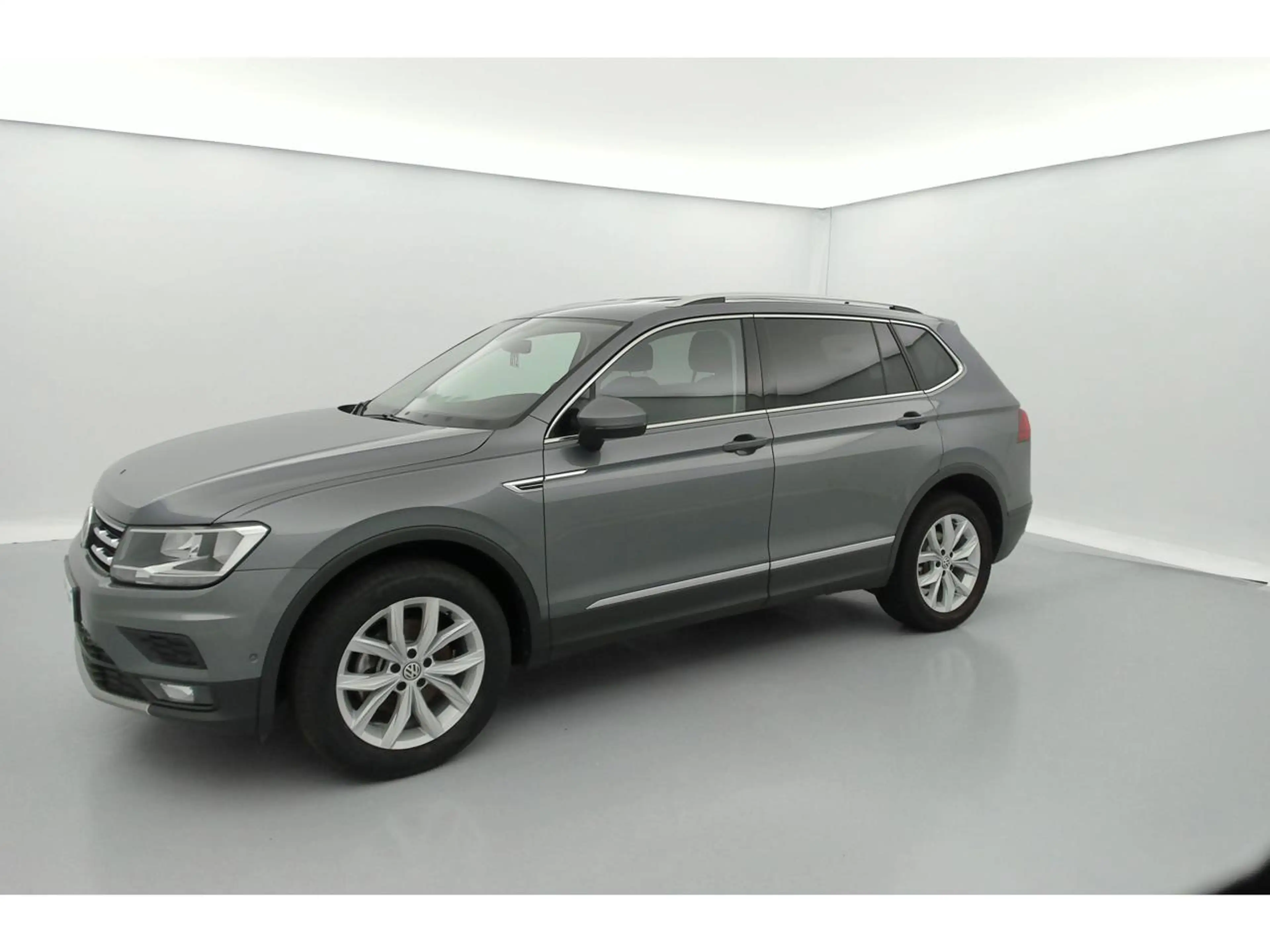 Volkswagen Tiguan Allspace Comfortline 2.0 TDI SCR 110 kW (150 pk) DSG — photo 8