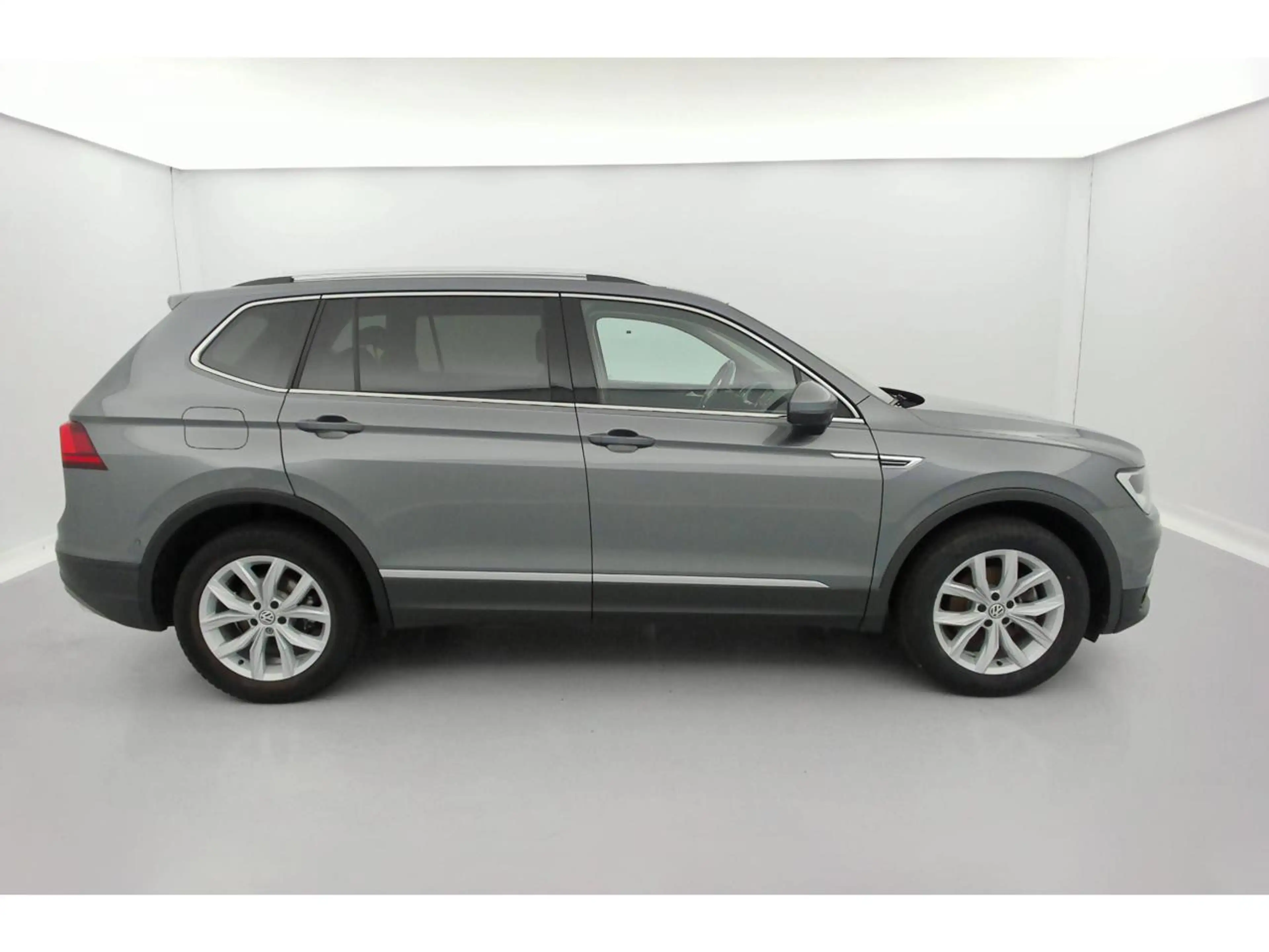 Volkswagen Tiguan Allspace Comfortline 2.0 TDI SCR 110 kW (150 pk) DSG — photo 9