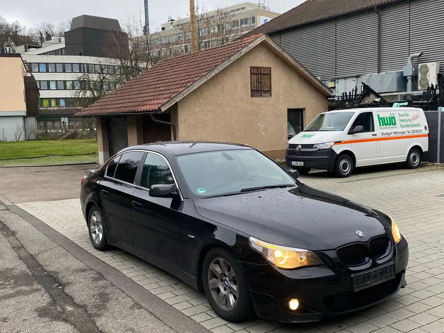 BMW 525 525i Schwarz - 1