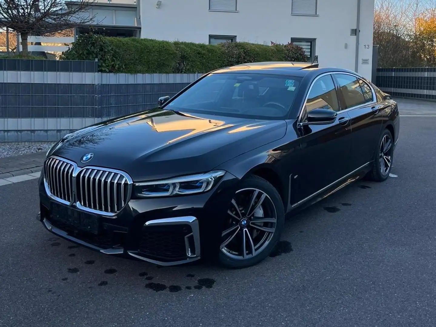 BMW 740 L d xDRIVE - NUR 48.200KM - VOLL - REIFEN NEU Чорний - 1