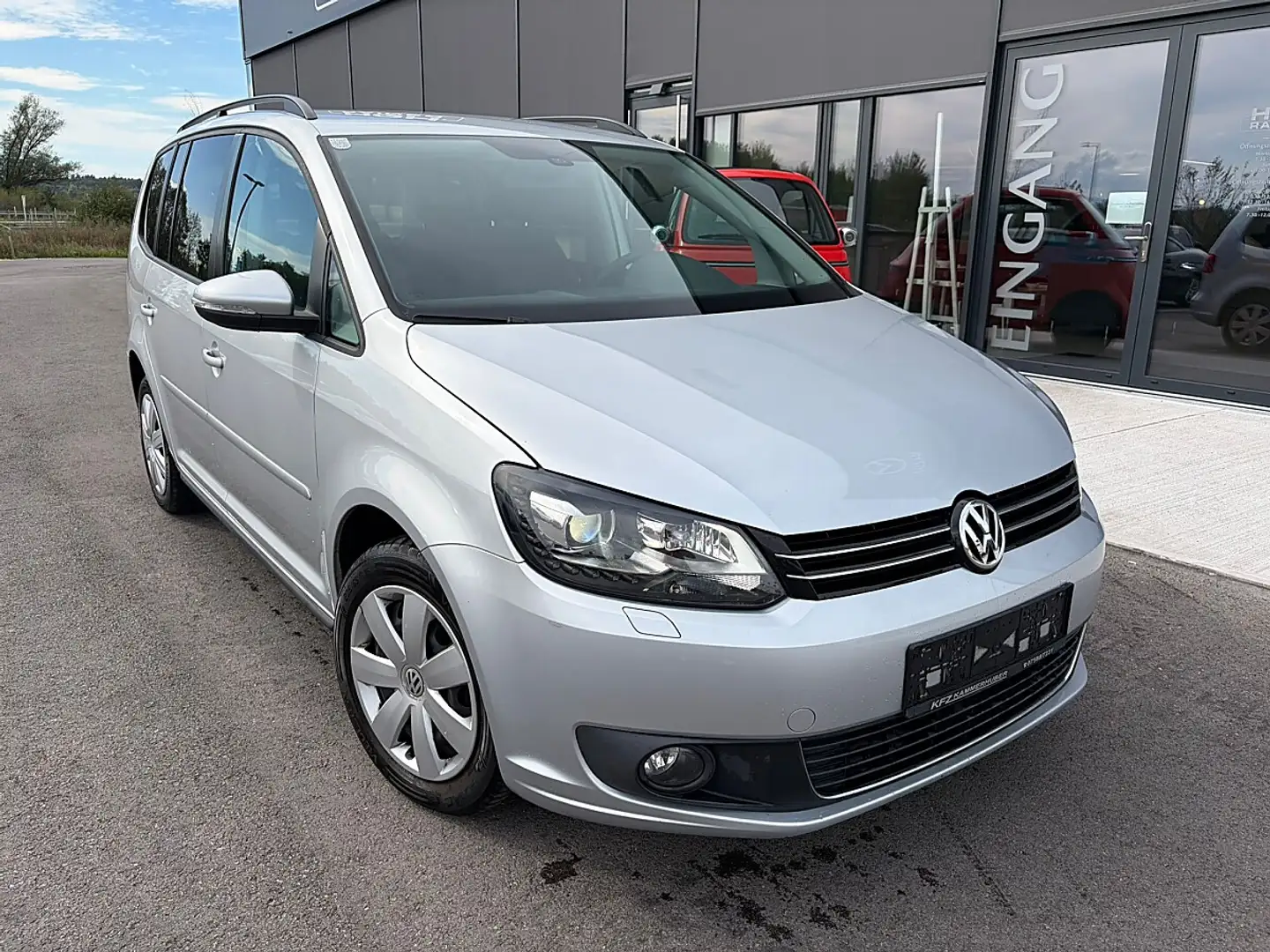 Volkswagen Touran Comfortline 1,4 TSI DSG / EXPORT Silber - 1