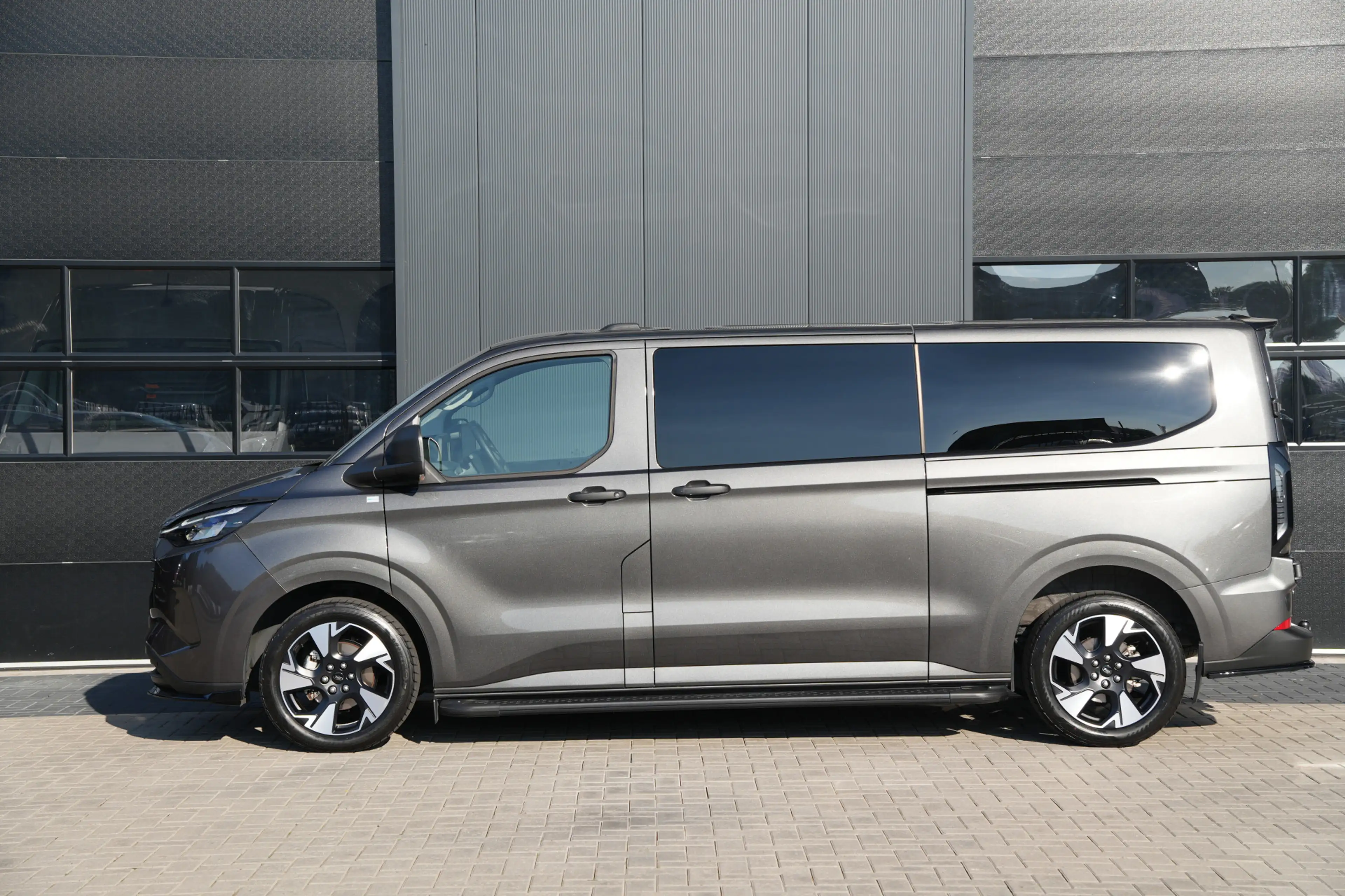 Ford Transit Custom 320 2.5 PHEV L2H1 Trend 232pk - 2x Schuif - Trekha — photo 9
