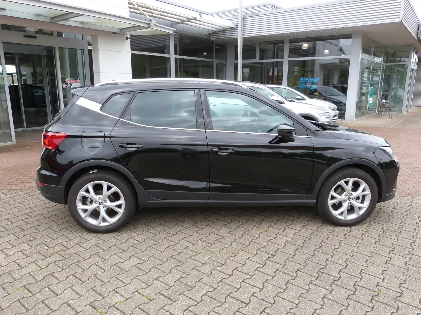 SEAT Arona 1.5 TSI OPF DSG FR, Navi, DigiCockpit, Cam, 2 x LM Nero - 2