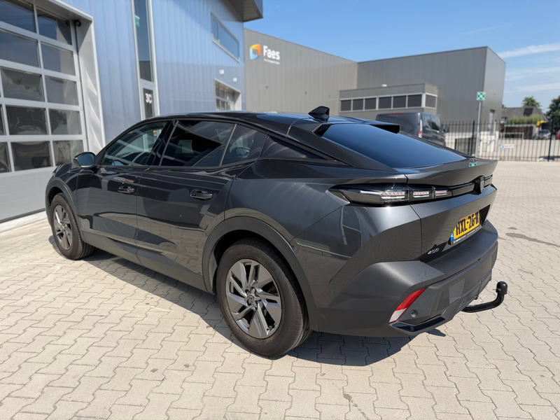 Peugeot 408 1.2 PureTech Allure 130 EAT8 / led / 65.000 km/ vi — photo 7