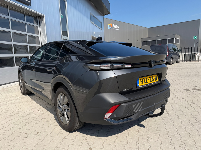 Peugeot 408 1.2 PureTech Allure 130 EAT8 / led / 65.000 km/ vi — photo 3