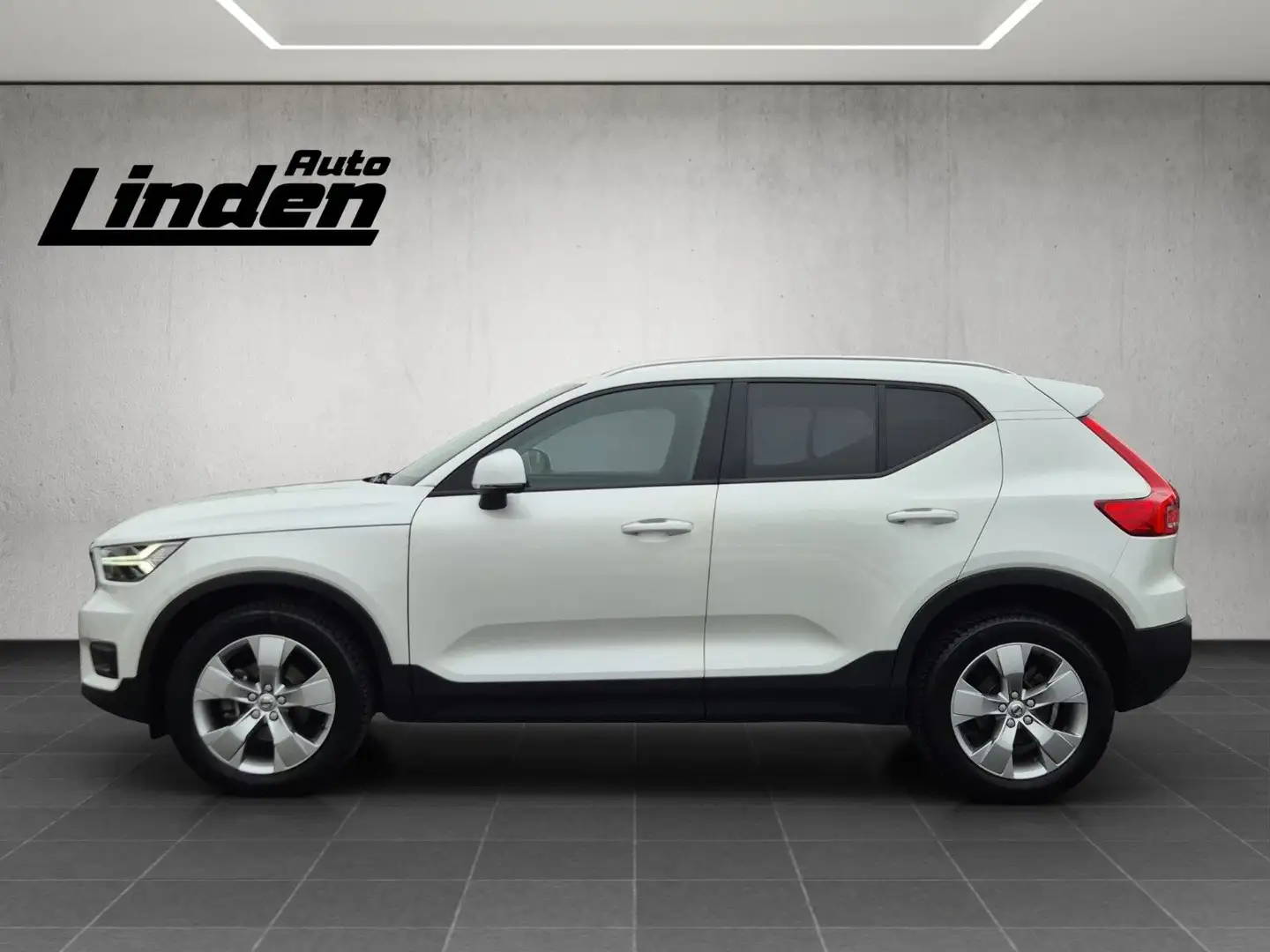 Volvo XC40 Momentum Pro LED H&K Kamera Carplay Navi Blanc - 2